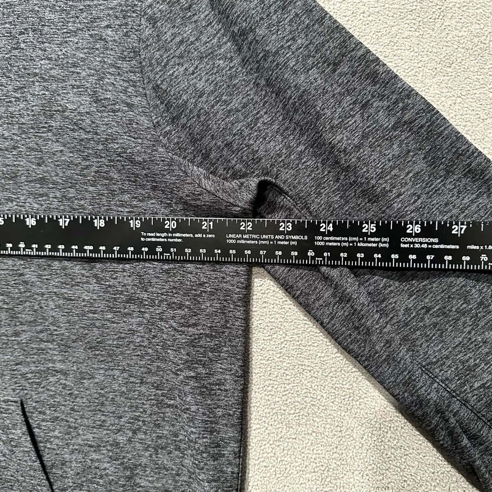 Outdoor Voices Outdoor Voices Hoodie Mens L Gray Pullover Athletic Lightweight Stretch Pockets Size US L / EU 52-54 / 3 - 7 Thumbnail