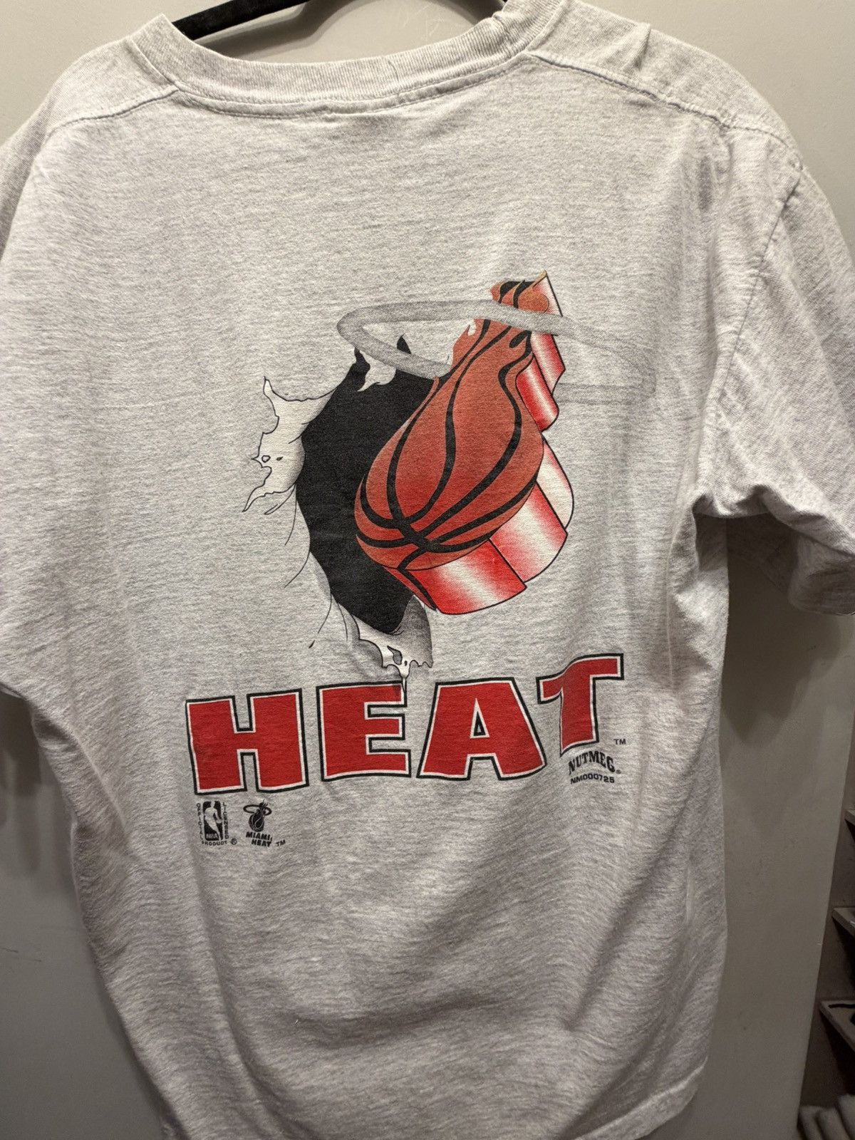 NBA Vintage Y2K Miami Heat Shirt Size US XL / EU 56 / 4 - 4 Thumbnail