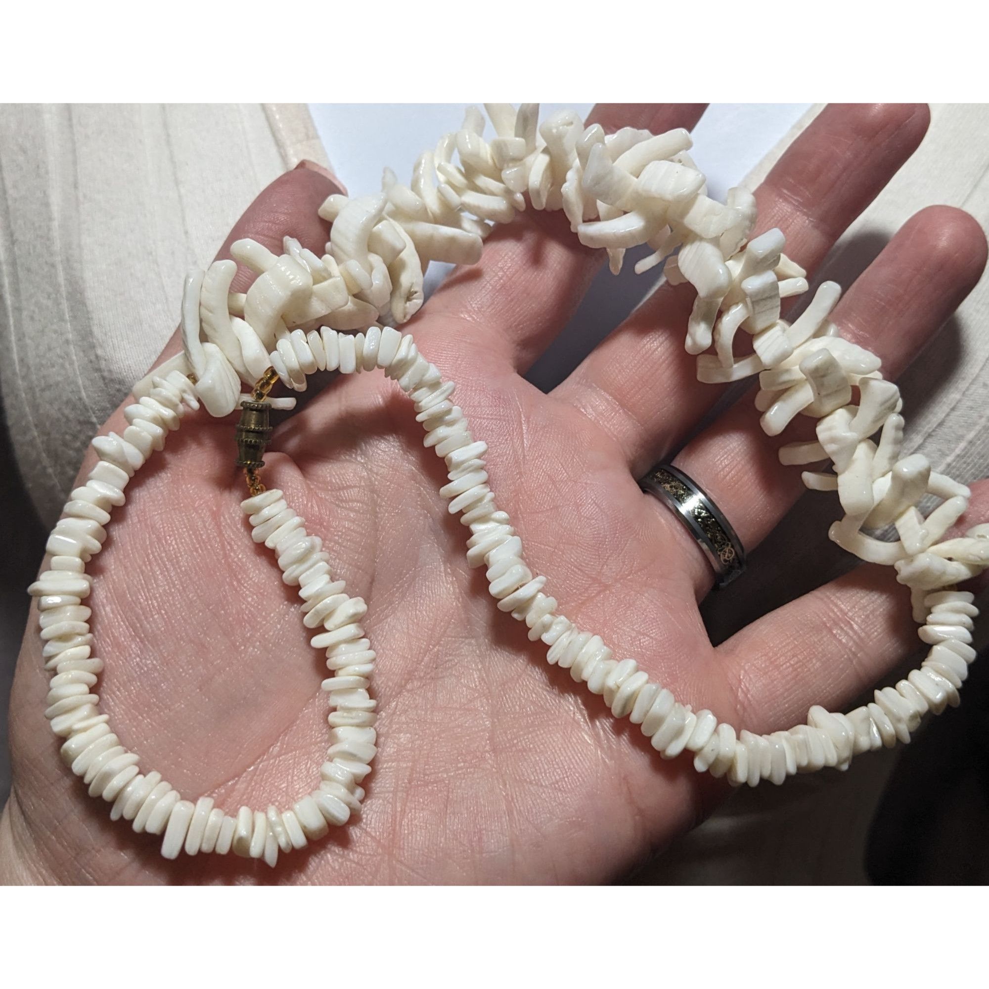Other Vintage White Shell Necklace Size ONE SIZE - 5 Thumbnail