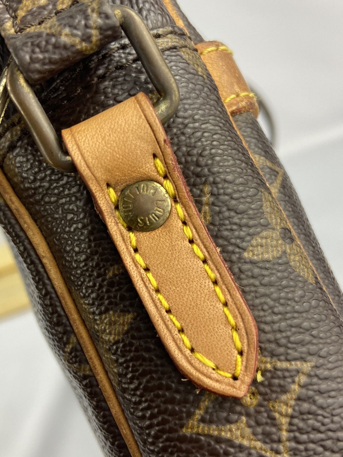 Louis Vuitton Aithentic Louis Vuitton monogram Danube crossbody Size ONE SIZE - 12 Thumbnail