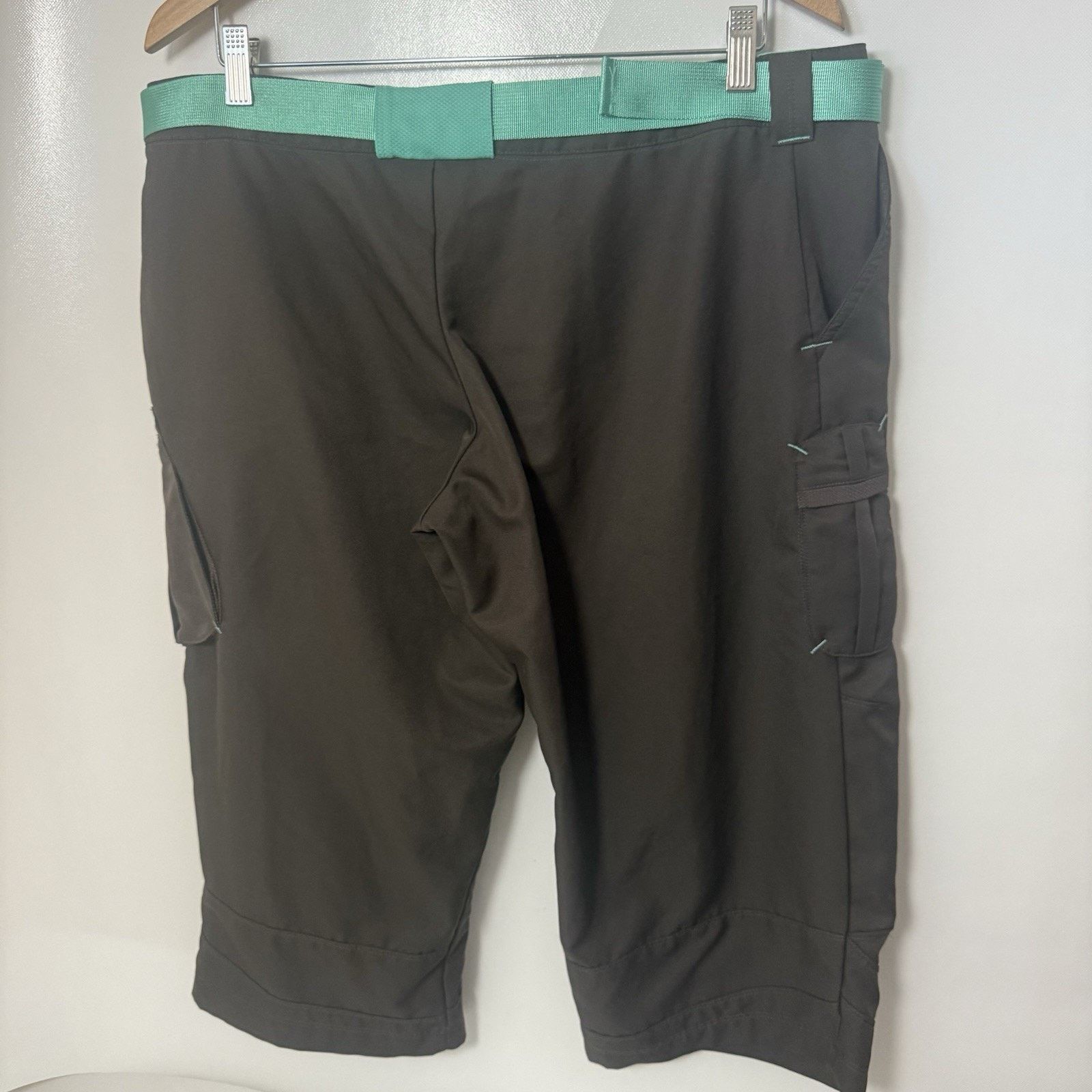 Nike Vtg Nike Cargo Capri Swoosh Street Wear Lightweight Pants Size 36" / US 14 / IT 50 - 2 Thumbnail