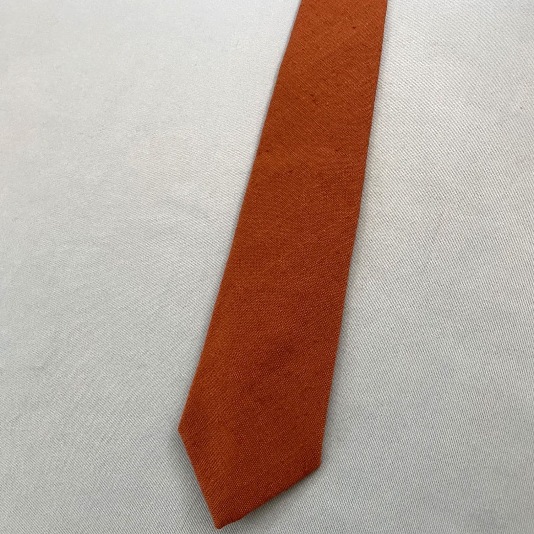 Vintage VTG Macy's Mens Store Robert Stewart Solid Rust Orange Silk NeckTie 3x57 Vintage Necktie Tie Men Size ONE SIZE - 3 Thumbnail