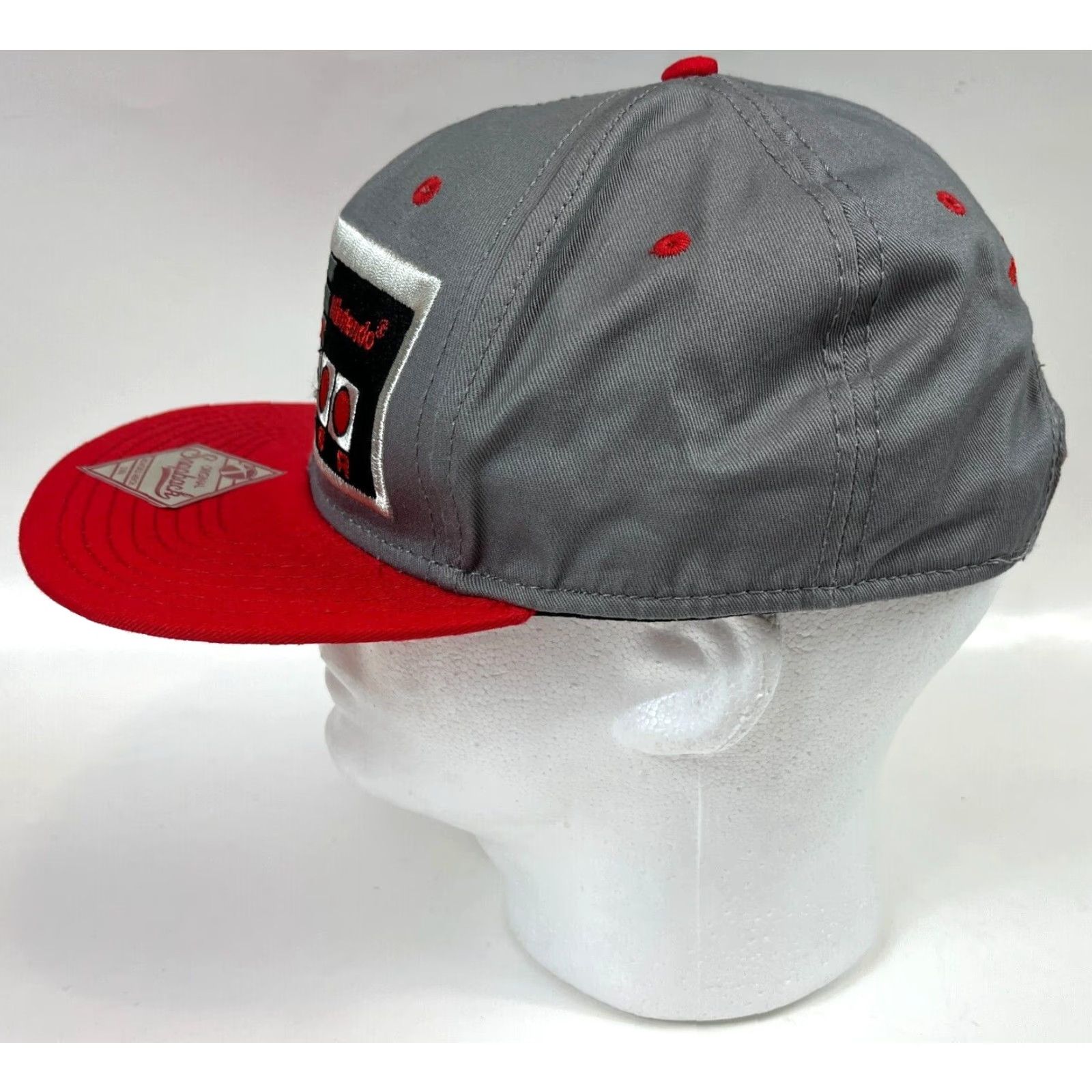 Nintendo VINTAGE Nintendo Entertainment System Controller Snapback Hat Cap Size ONE SIZE - 4 Thumbnail