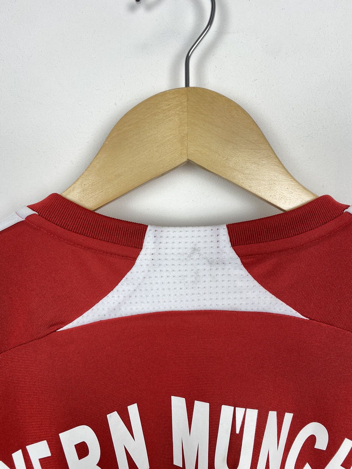 Vintage Vintage FC Bayern Munchen Soccer Jersey T-shirt Ribery Top Size US XXL / EU 58 / 5 - 13 Thumbnail