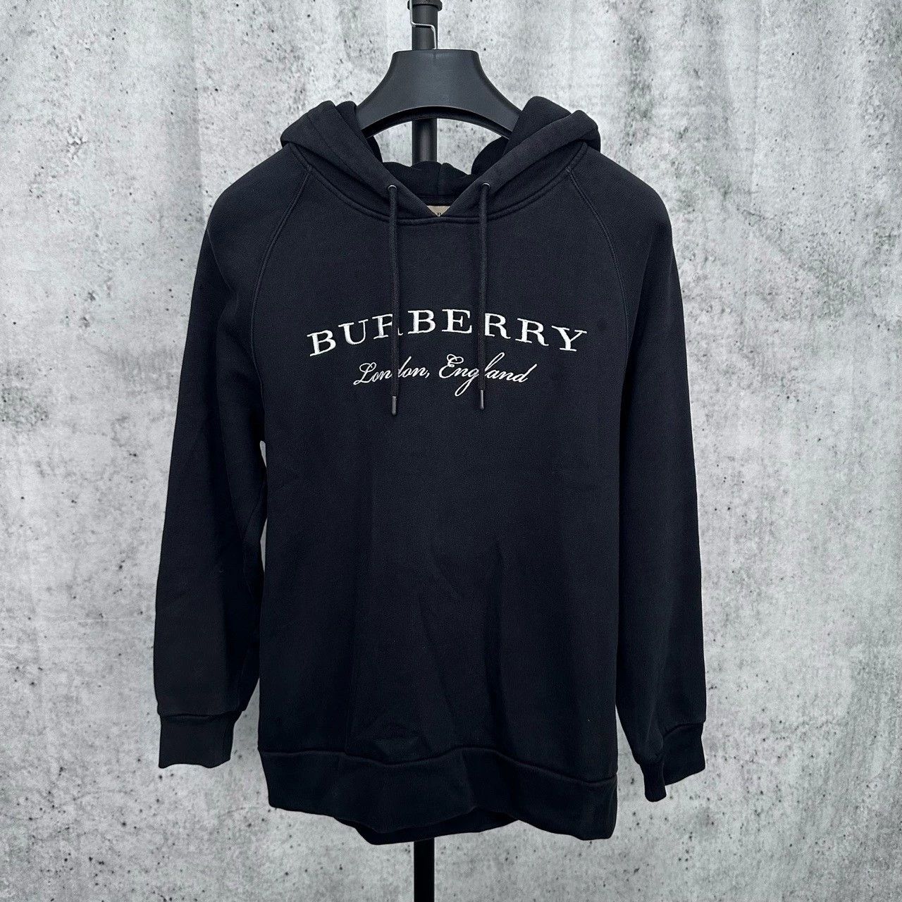 Burberry burberry classic embroidered logo hoodie Size US S / EU 44-46 / 1 - 1 Thumbnail