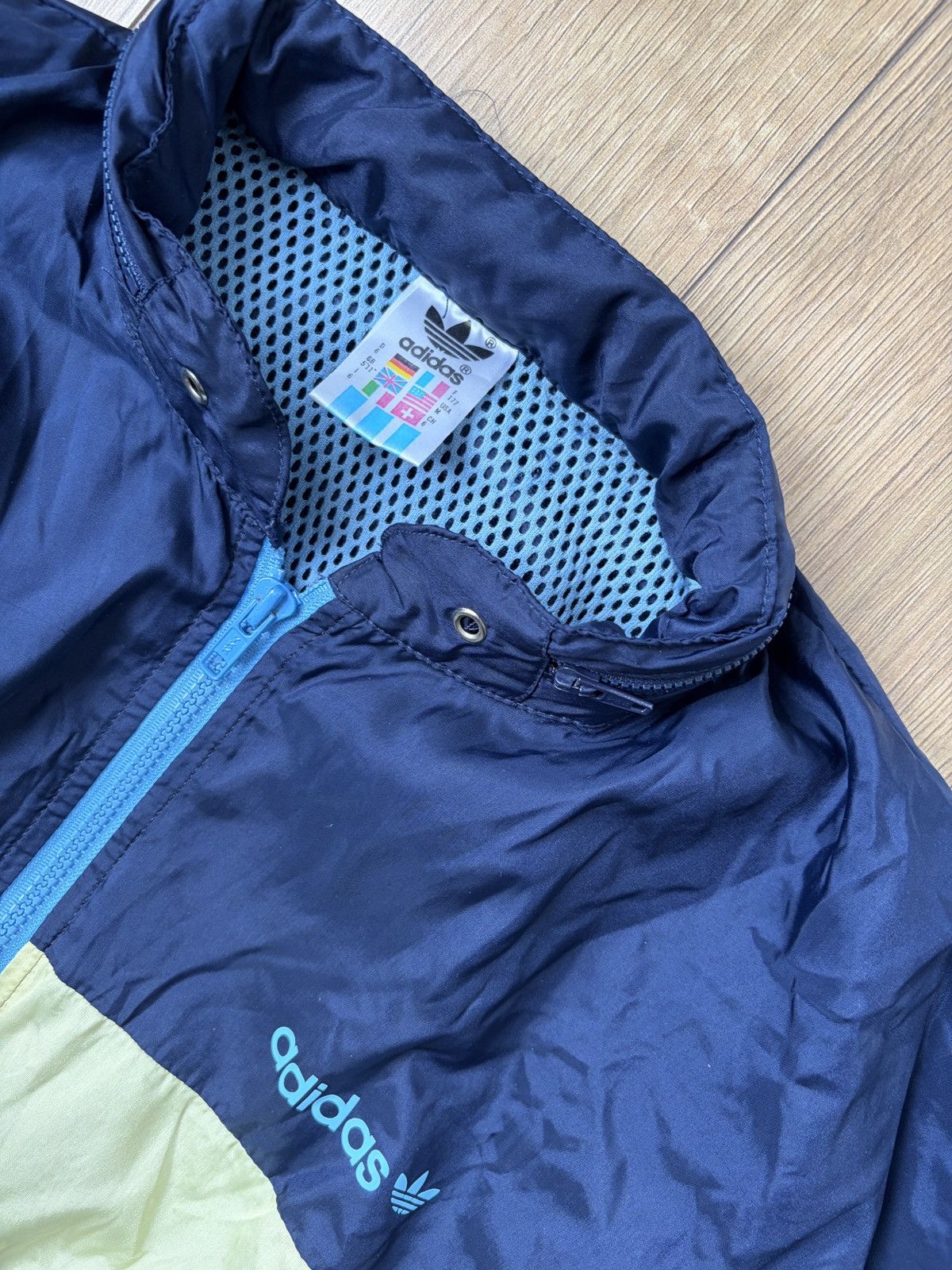 Adidas Adidas Casual Vintage Iconic Sport Track Suit Size US M / EU 48-50 / 2 - 5 Thumbnail