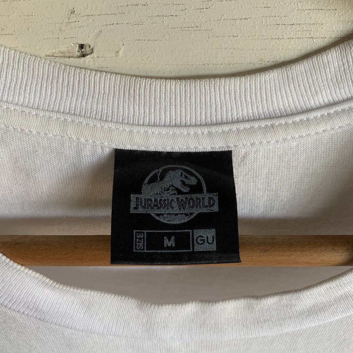 Japanese Brand Rare Vintage GU x Jurassic World Movie Tee Size US S / EU 44-46 / 1 - 9 Thumbnail
