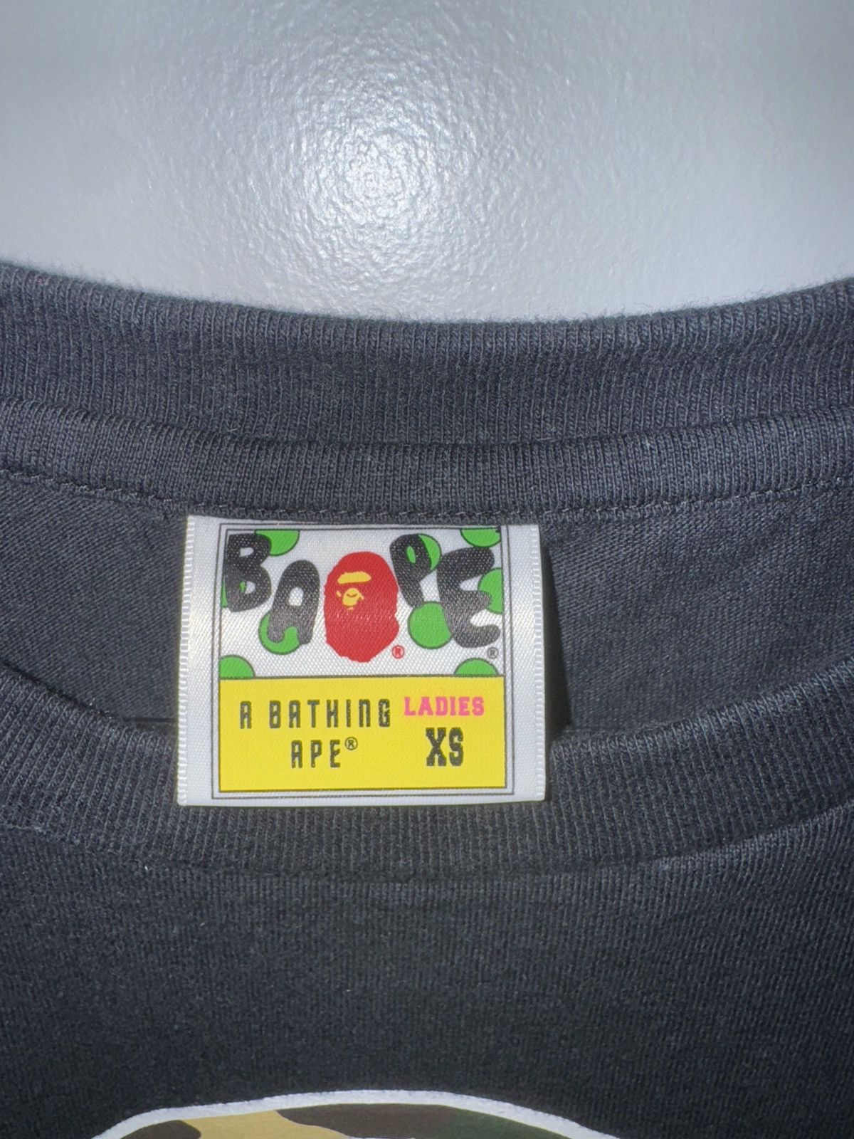 Bape Bape round logo black tee green camo. Size XS / US 0-2 / IT 36-38 - 3 Thumbnail
