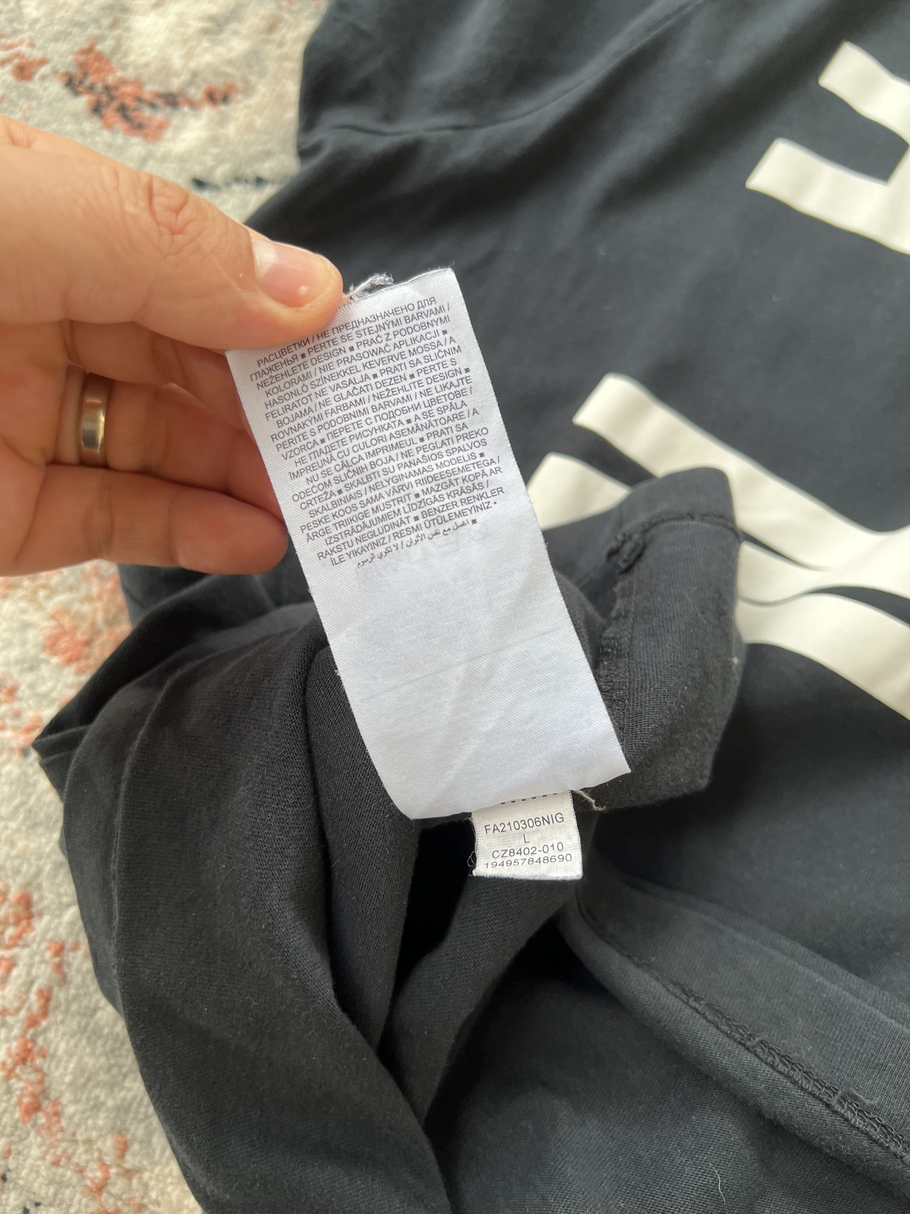 Jordan Brand Jordan Tee Size US L / EU 52-54 / 3 - 5 Thumbnail