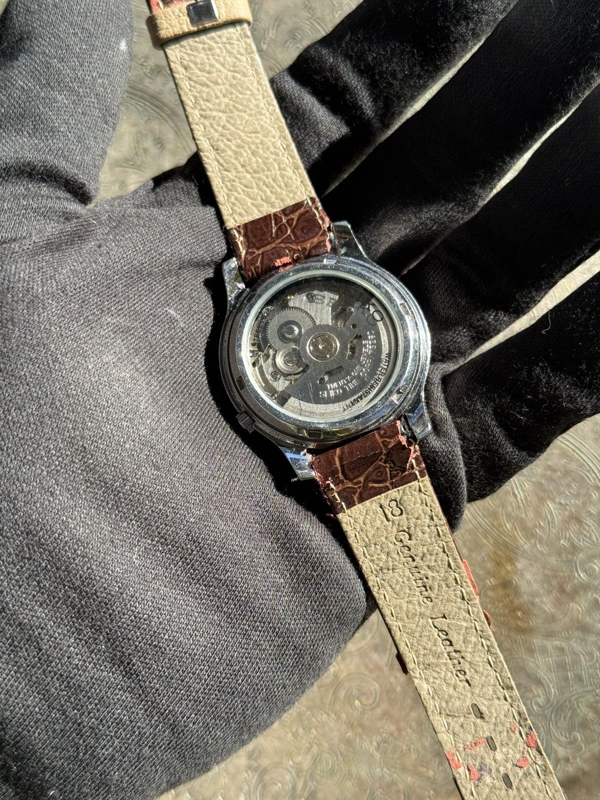 Seiko Seiko 5 Japan Made Automatic 21 Jewels SNKE01J1 Size 36 - 10 Thumbnail