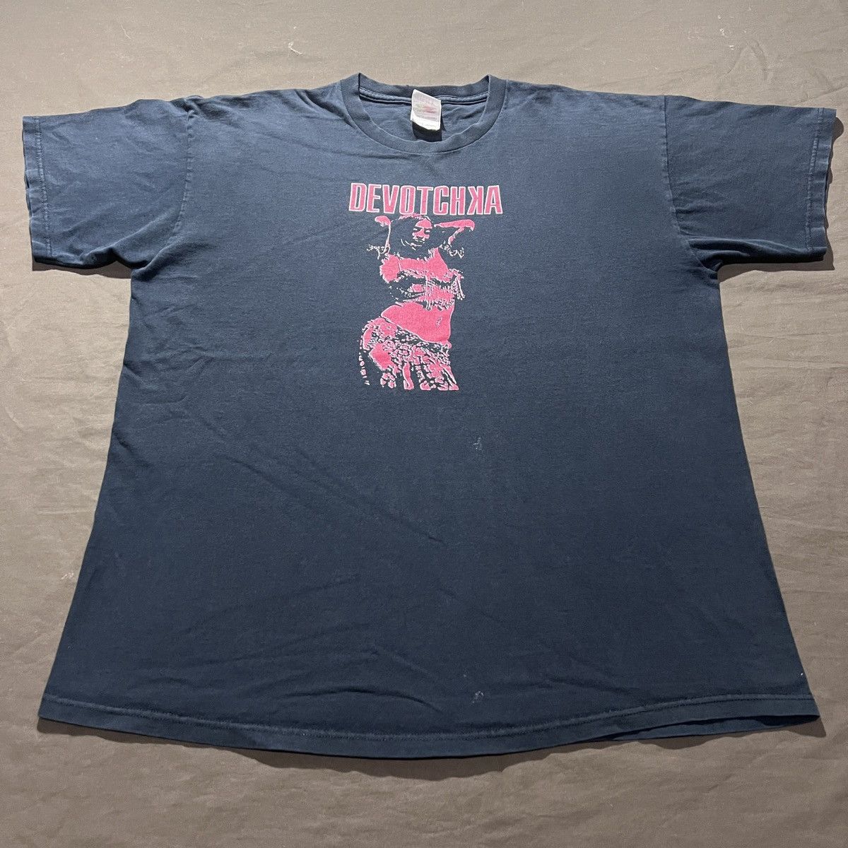Band Tees Vintage Y2K DeVotchKa Tee XL Faded Gypsy punk Gothic Size US XL / EU 56 / 4 - 2 Thumbnail