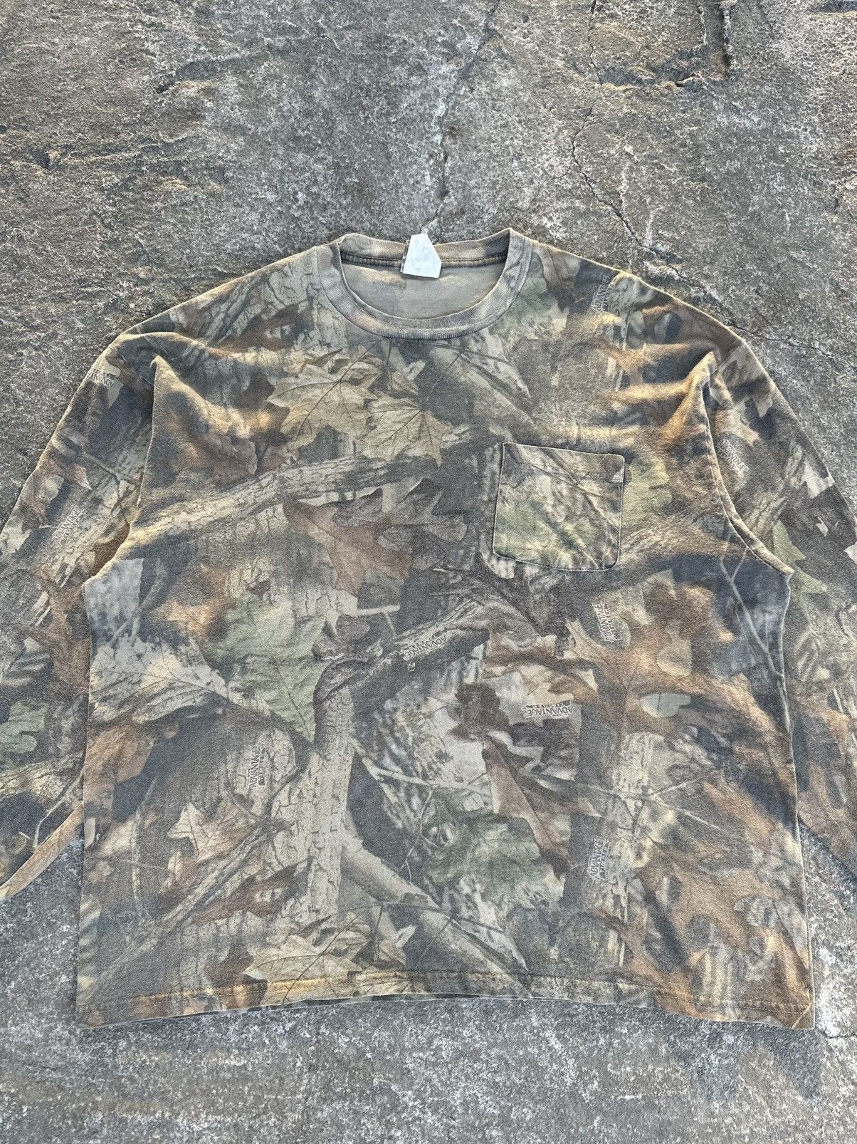 Realtree Crazy Vintage 00s Realtree Camo Carhartt Style Size US XL / EU 56 / 4 - 2 Thumbnail
