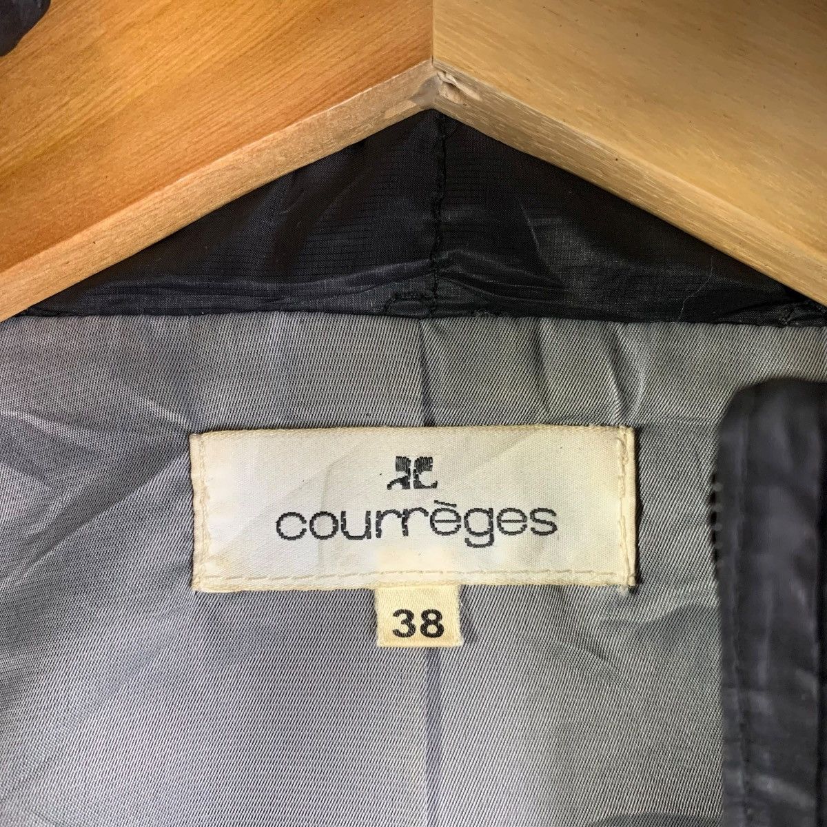 Courreges Vintage Courrèges Paris Quilted Hooded Jacket Size US M / EU 48-50 / 2 - 3 Thumbnail