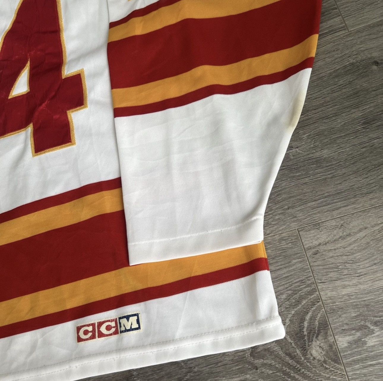Ccm 1980s calgary flames jersey theo fluery Size US M / EU 48-50 / 2 - 8 Thumbnail