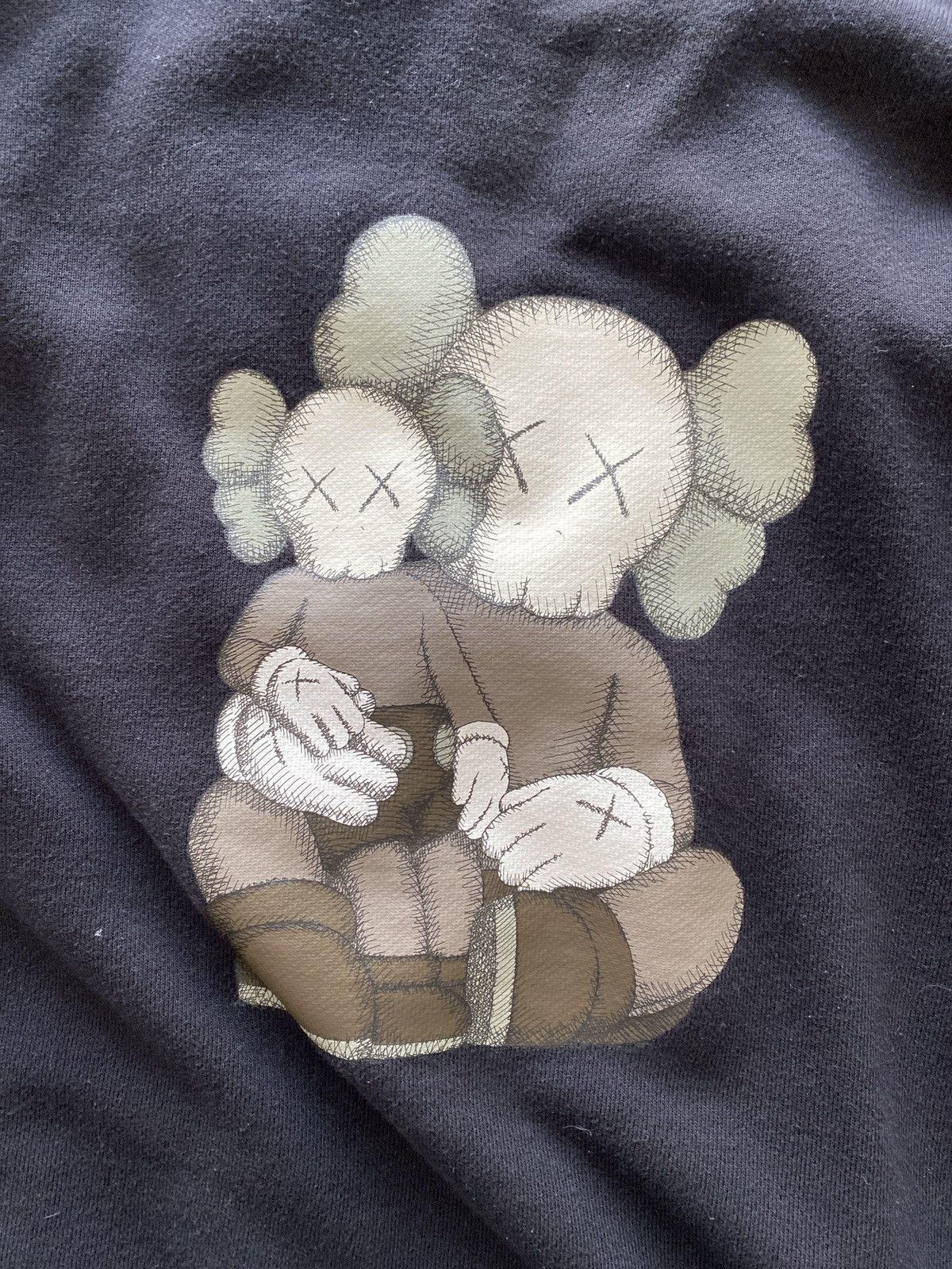 Kaws × Uniqlo KAWS x UNIQLO Crewneck Size US M / EU 48-50 / 2 - 3 Thumbnail