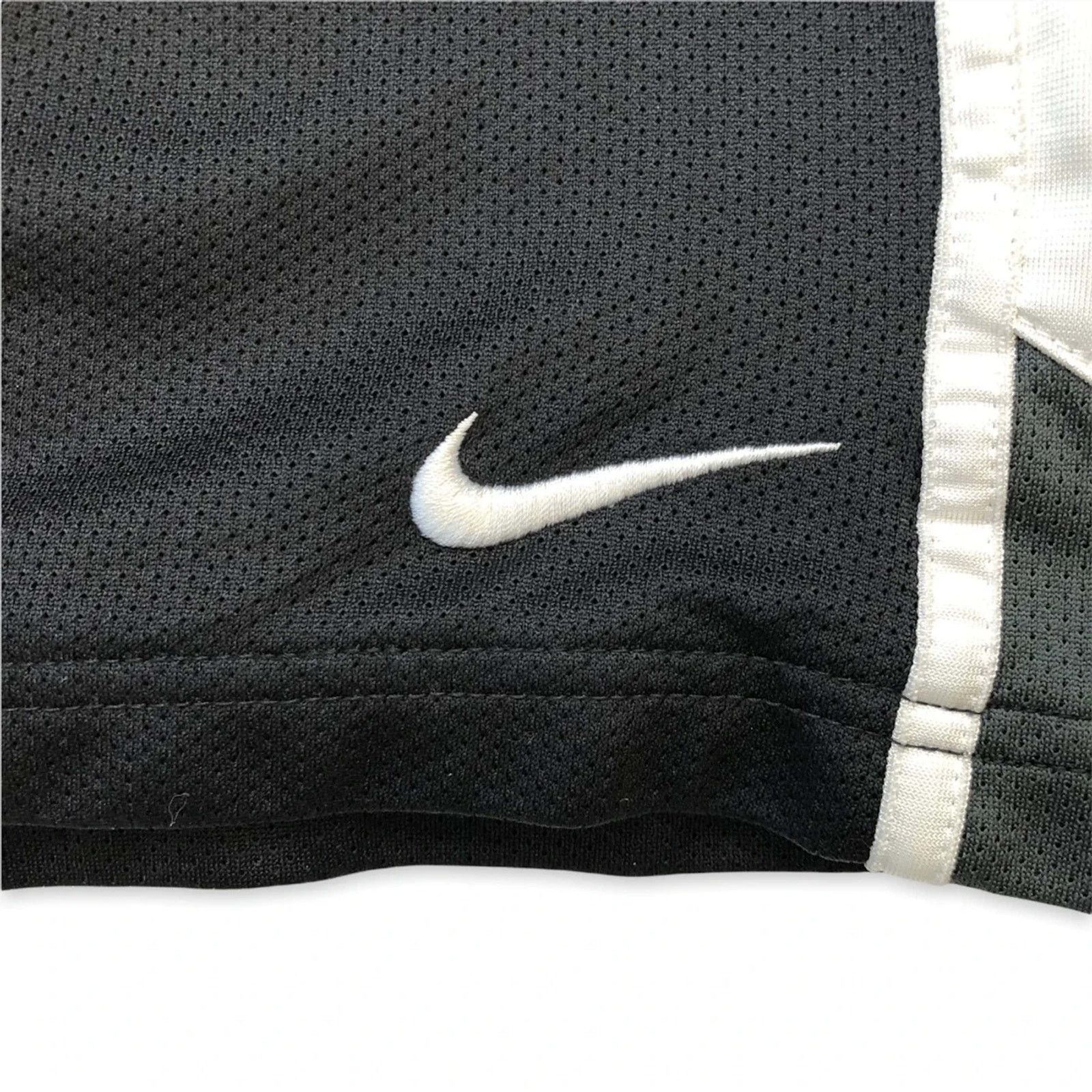 Nike × Vintage Nike Sportswear Shorts Medium Swoosh Pocketed Athletic Pants Size US 26 / EU 42 - 2 Thumbnail