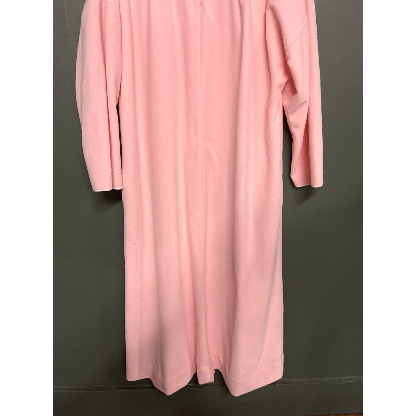 Vintage VINTAGE Vanity Fair Large Pink Sleep Night Gown USA Womens Large Size ONE SIZE - 2 Thumbnail