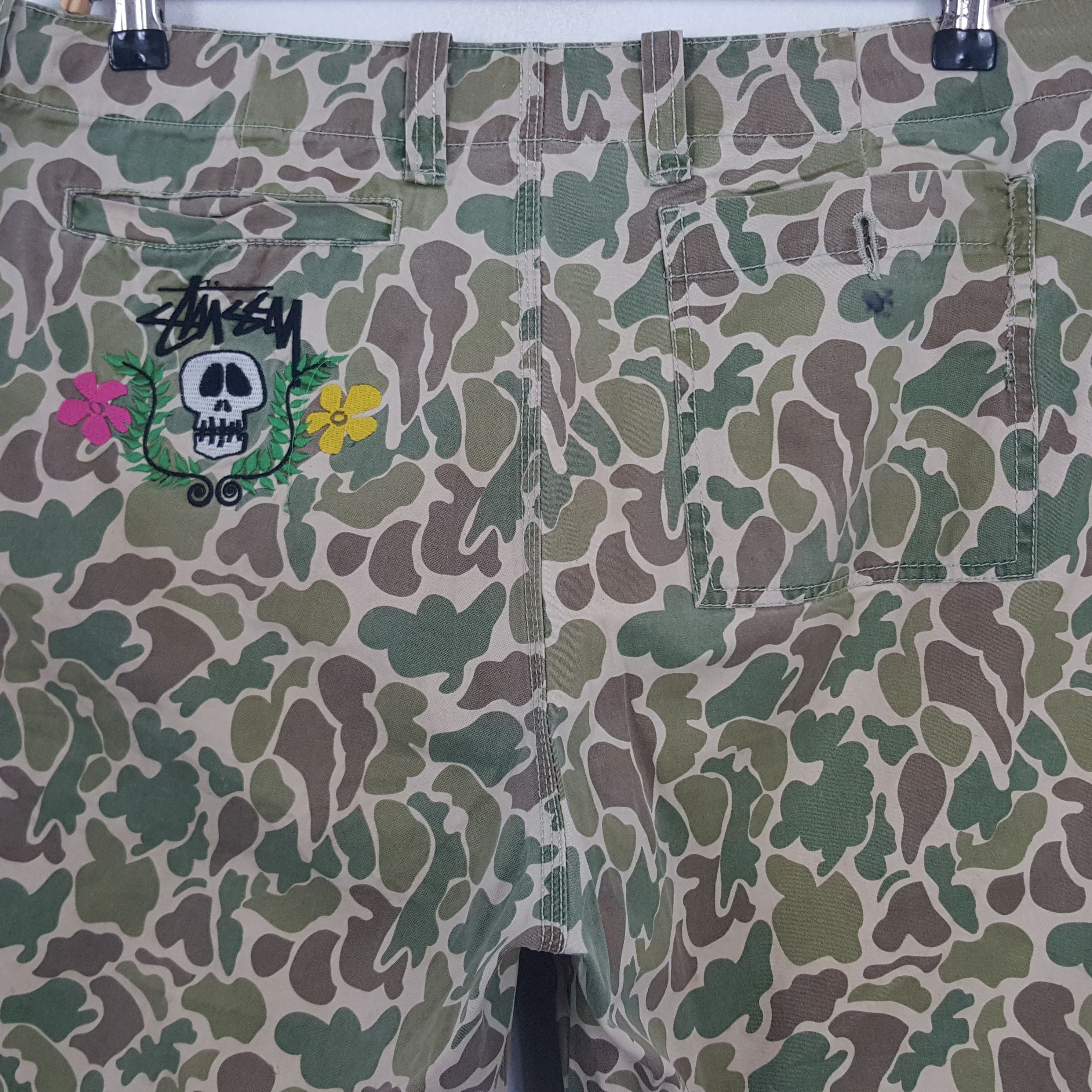 Stussy × Vintage Vintage Stussy Streetwear Style Camo Shorts Pants Size US 32 / EU 48 - 5 Thumbnail