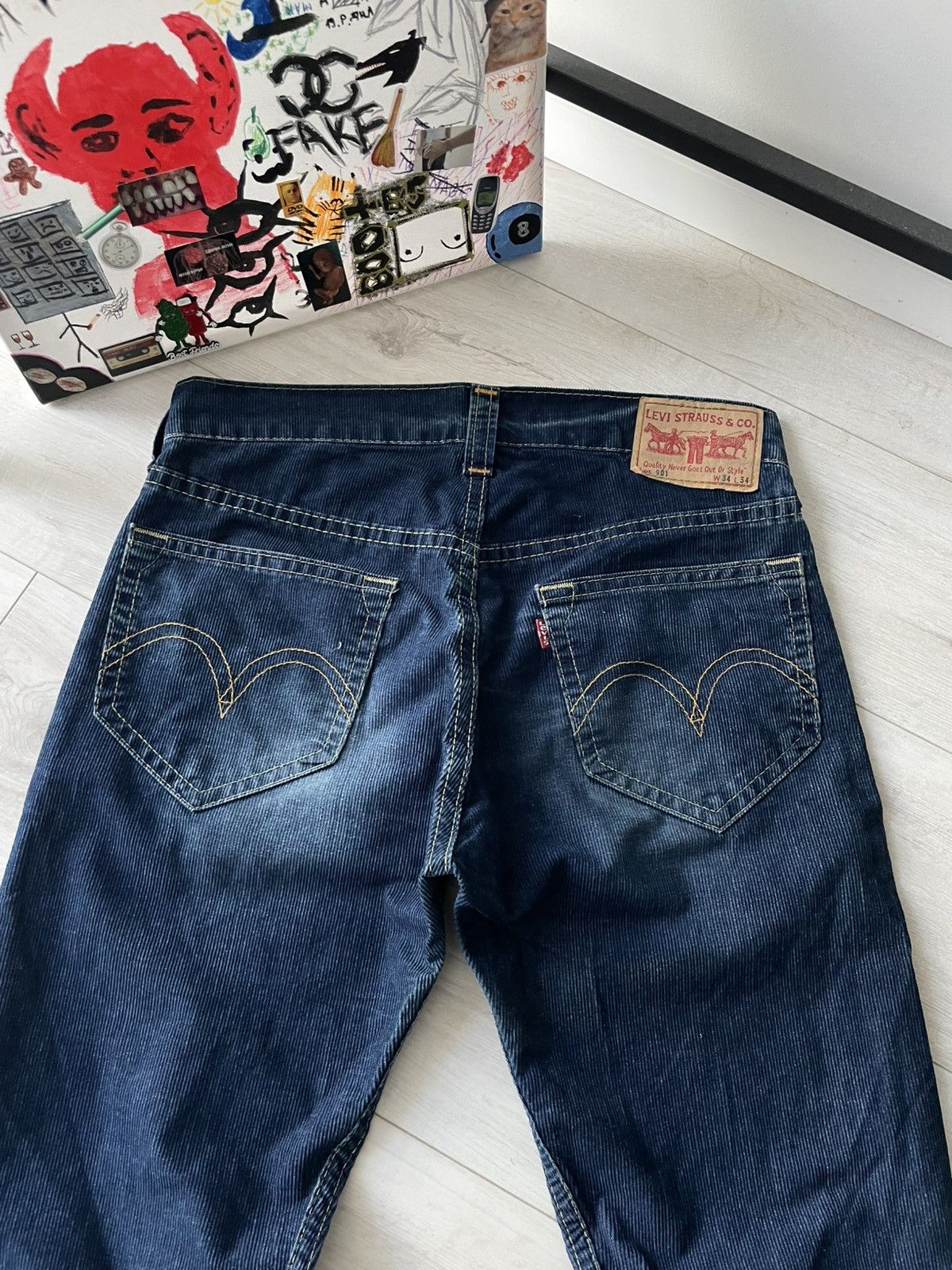 Levi's Vintage Levi’s 901 Denim Jeans 90’s Dark Blue Bootcut RARE Size US 34 / EU 50 - 5 Thumbnail