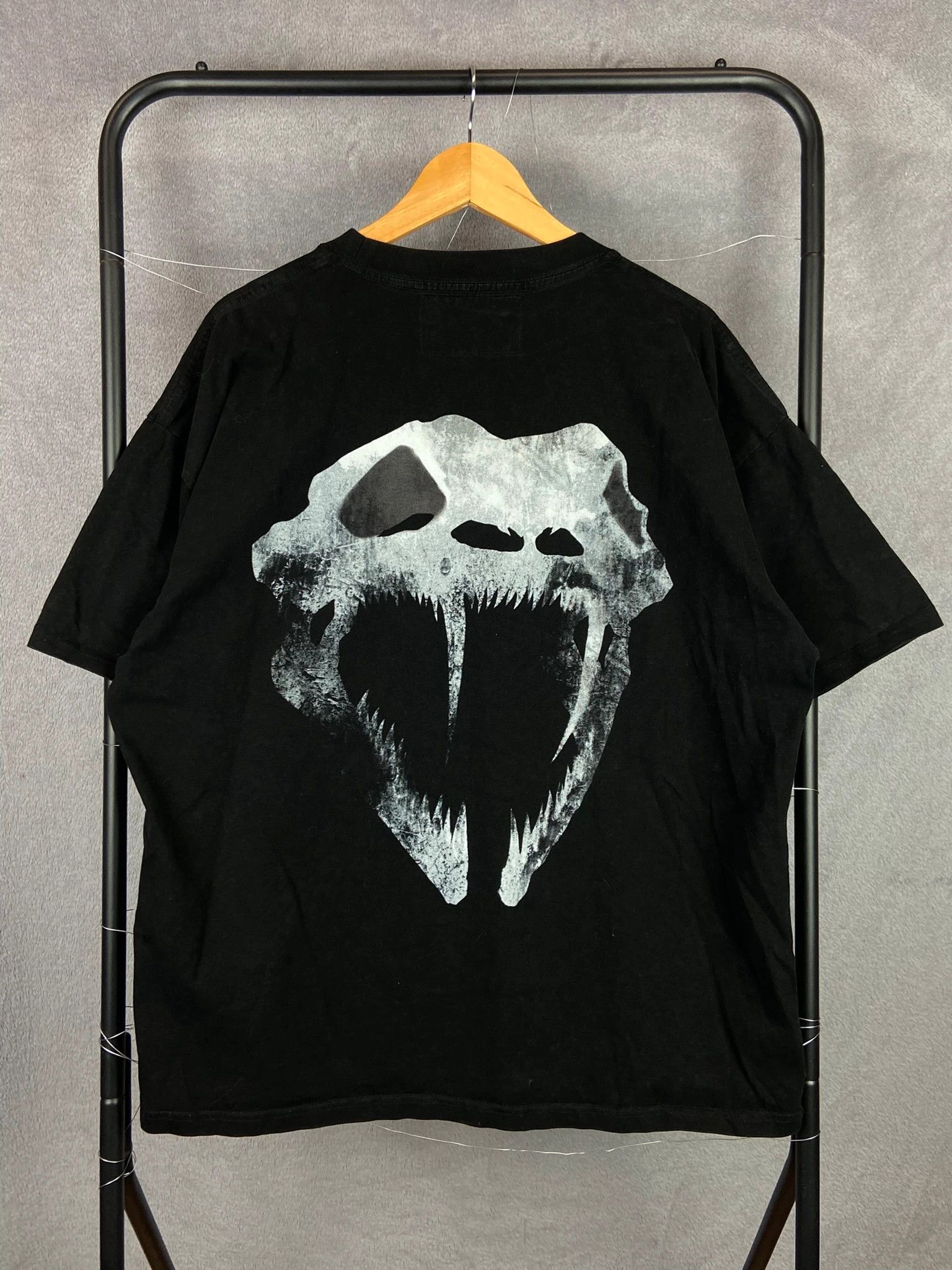 Vintage AAmil snake graphic t-shirt vintage goth punk metal tee Size US L / EU 52-54 / 3 - 5 Thumbnail