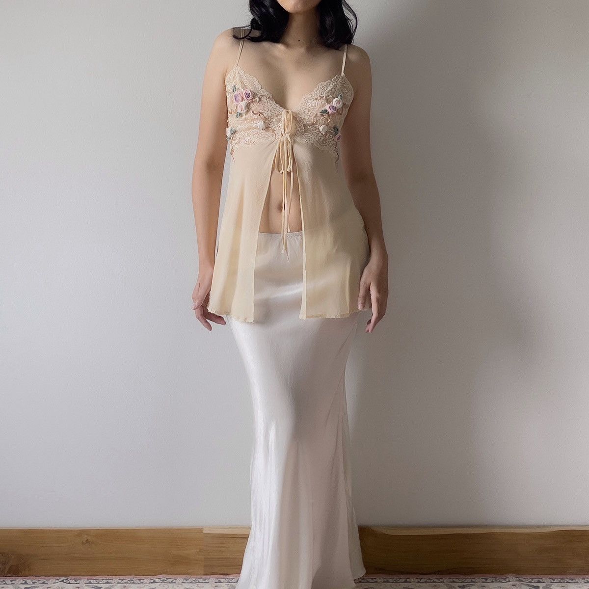 Victoria's Secret Victoria’s Secret Cream Silk Chiffon Camisole (S) Size S / US 4 / IT 40 - 7 Thumbnail