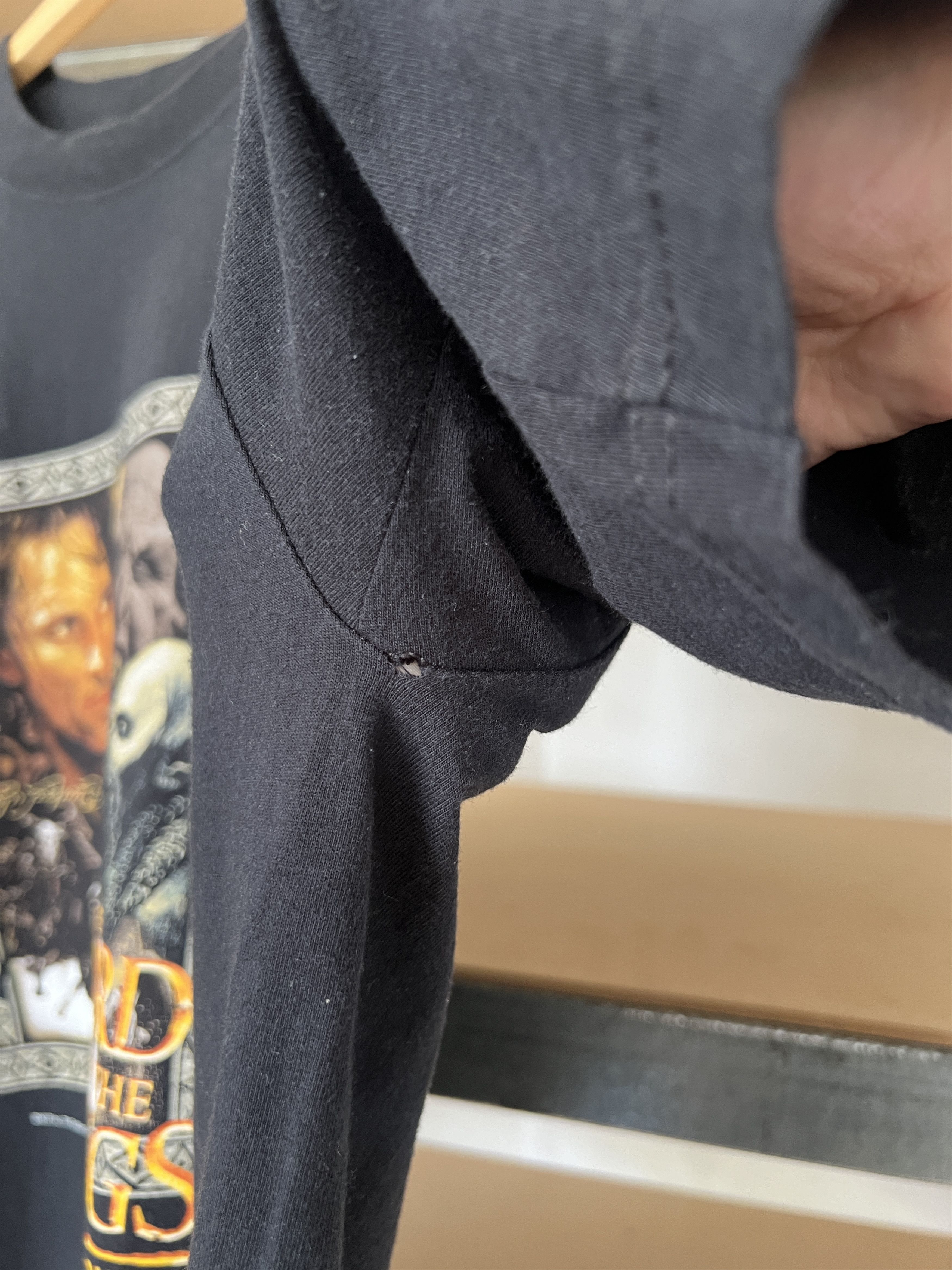 Vintage Lord of the Rings Vintage Y2K Two Towers Movie tee Size US L / EU 52-54 / 3 - 5 Thumbnail
