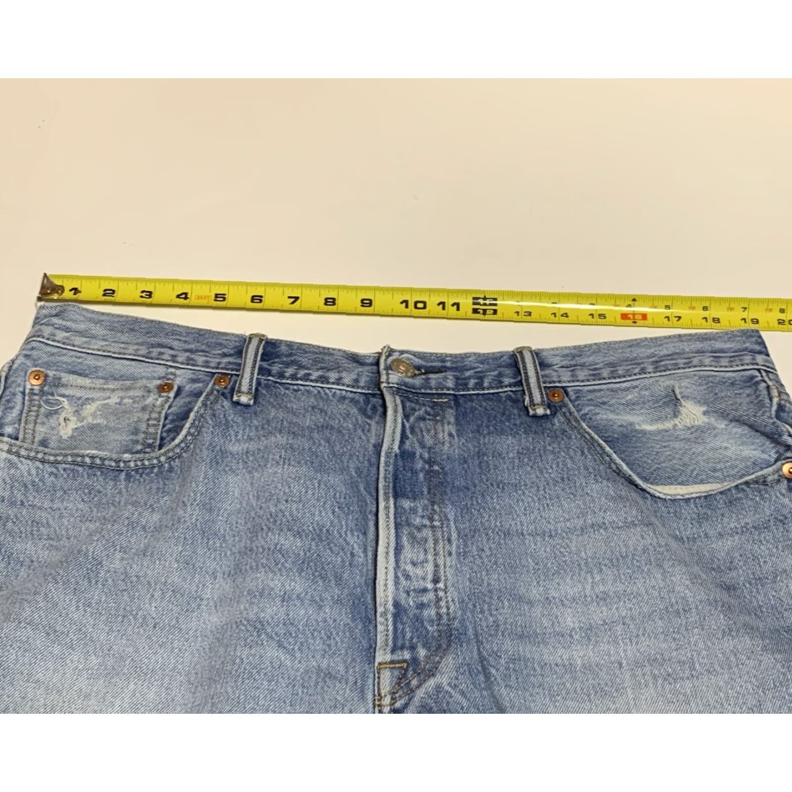 Levi's Levi's 501 Jeans Straight Fit 38x32 Regular Button Fly Distressed Worn Out Blue Denim Men Size US 38 / EU 54 - 3 Thumbnail