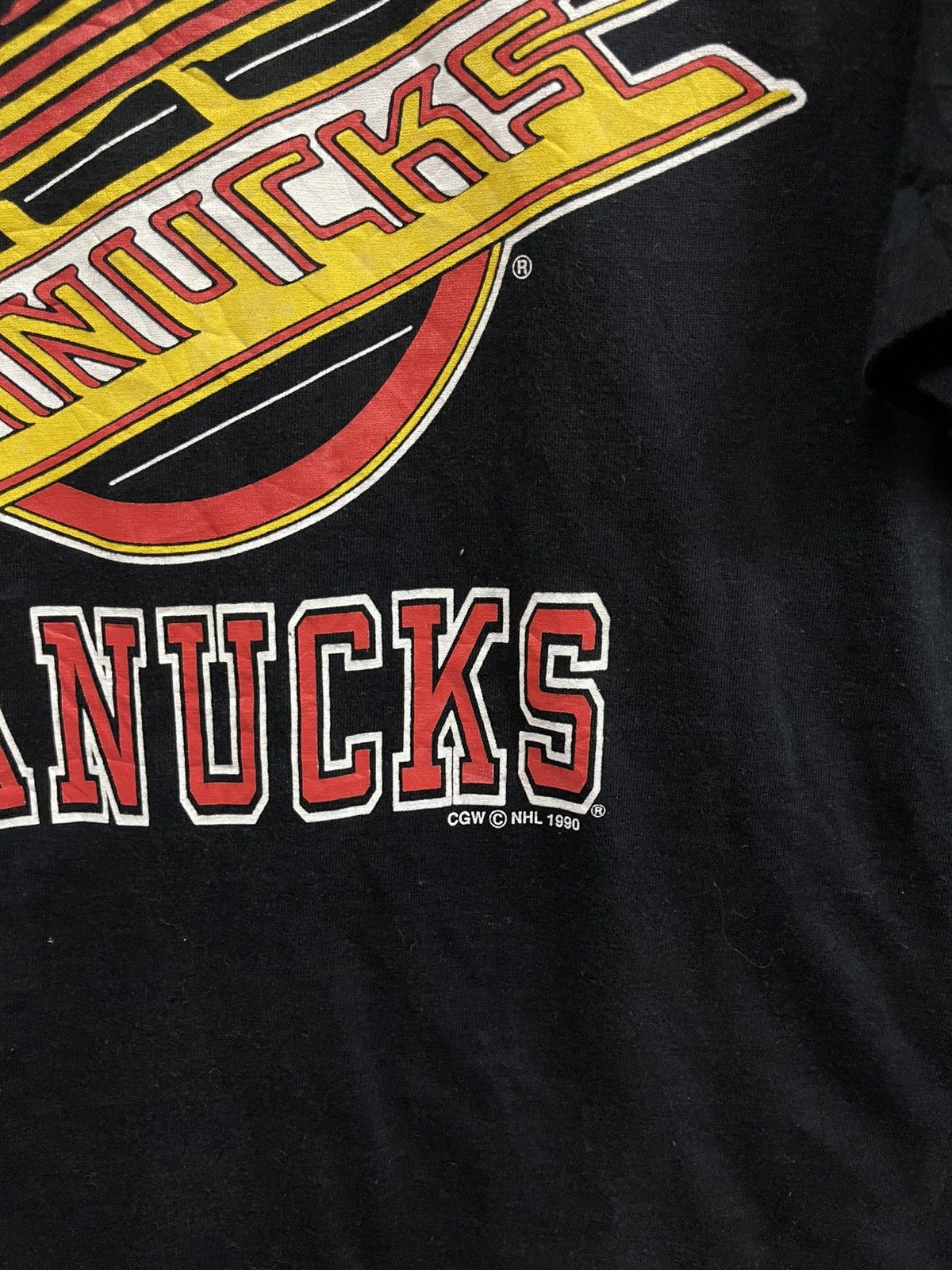 NHL × Vintage Vintage NHL x Vancouver Canucks🔥🔥🔥 Size US L / EU 52-54 / 3 - 3 Thumbnail