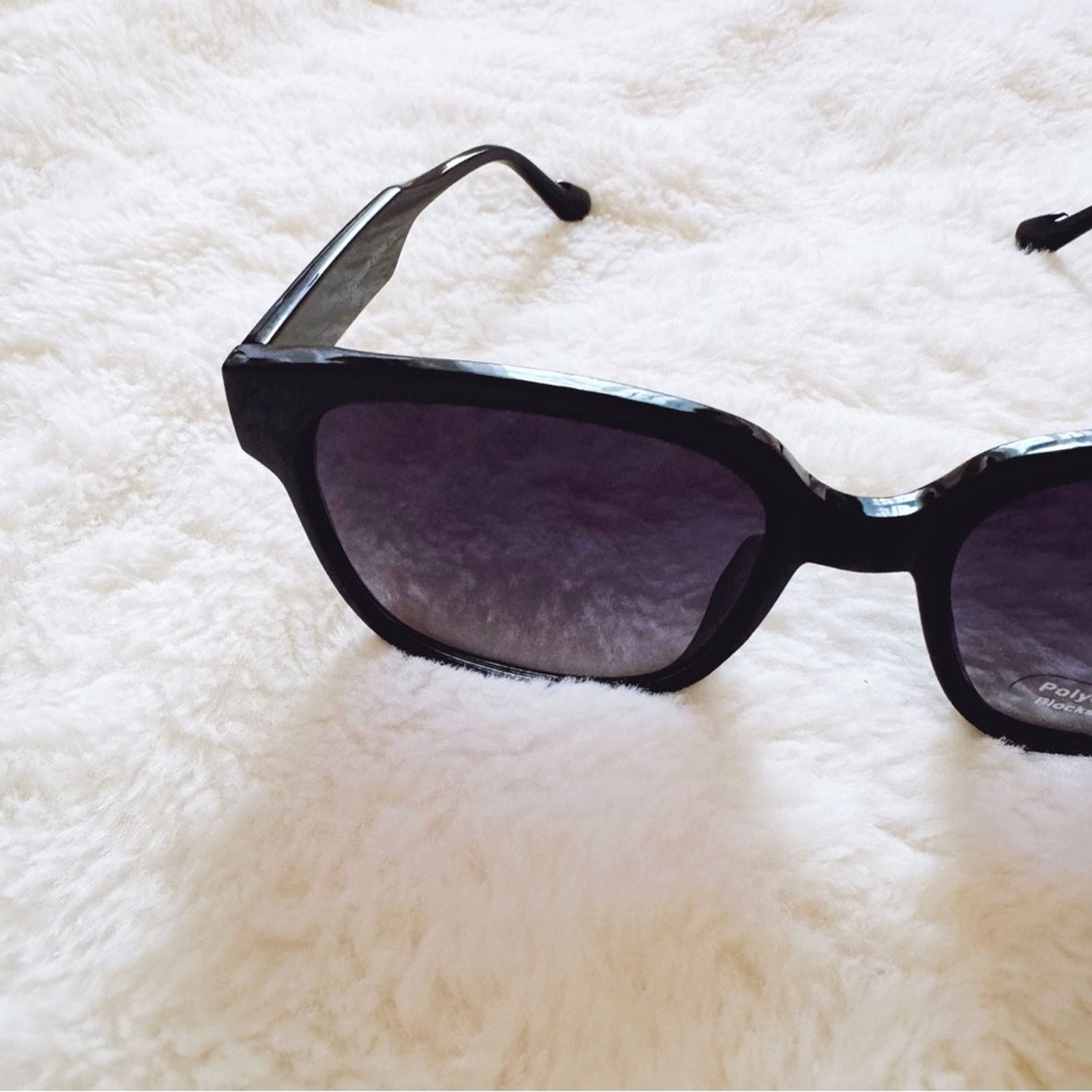 Other Oliver Black Oversized Chic Sunglasses Size ONE SIZE - 6 Thumbnail