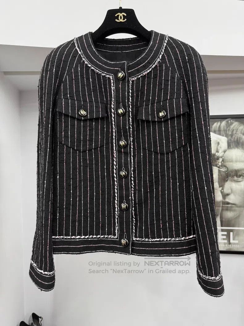 Chanel Chanel Black vertical striped jacket Size XS / US 0-2 / IT 36-38 - 1 Thumbnail