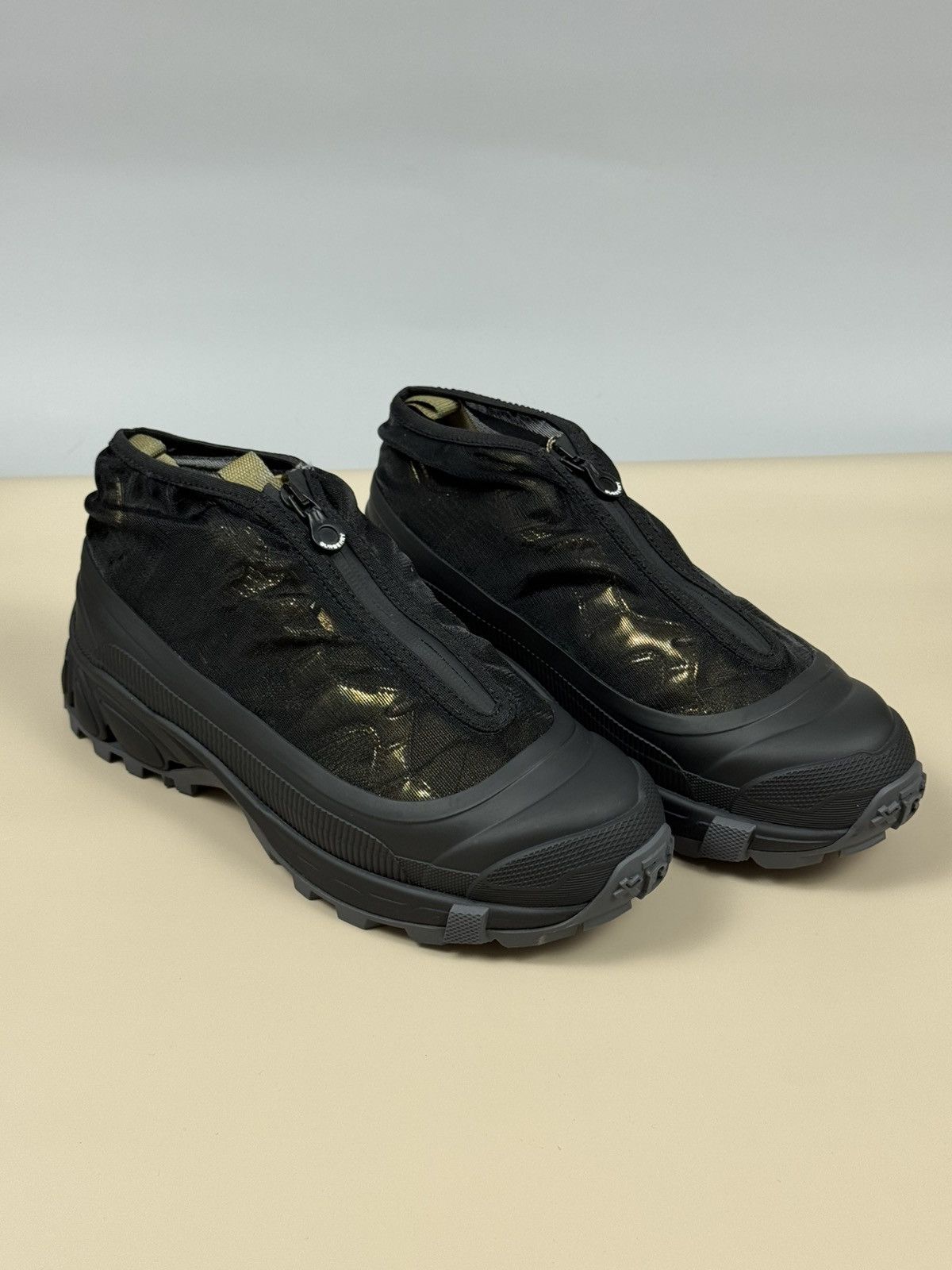 Burberry Burberry Arthur Black Mesh Gold GOAT Exclusive Sneaker $950 Size US 7 / EU 40 - 5 Thumbnail