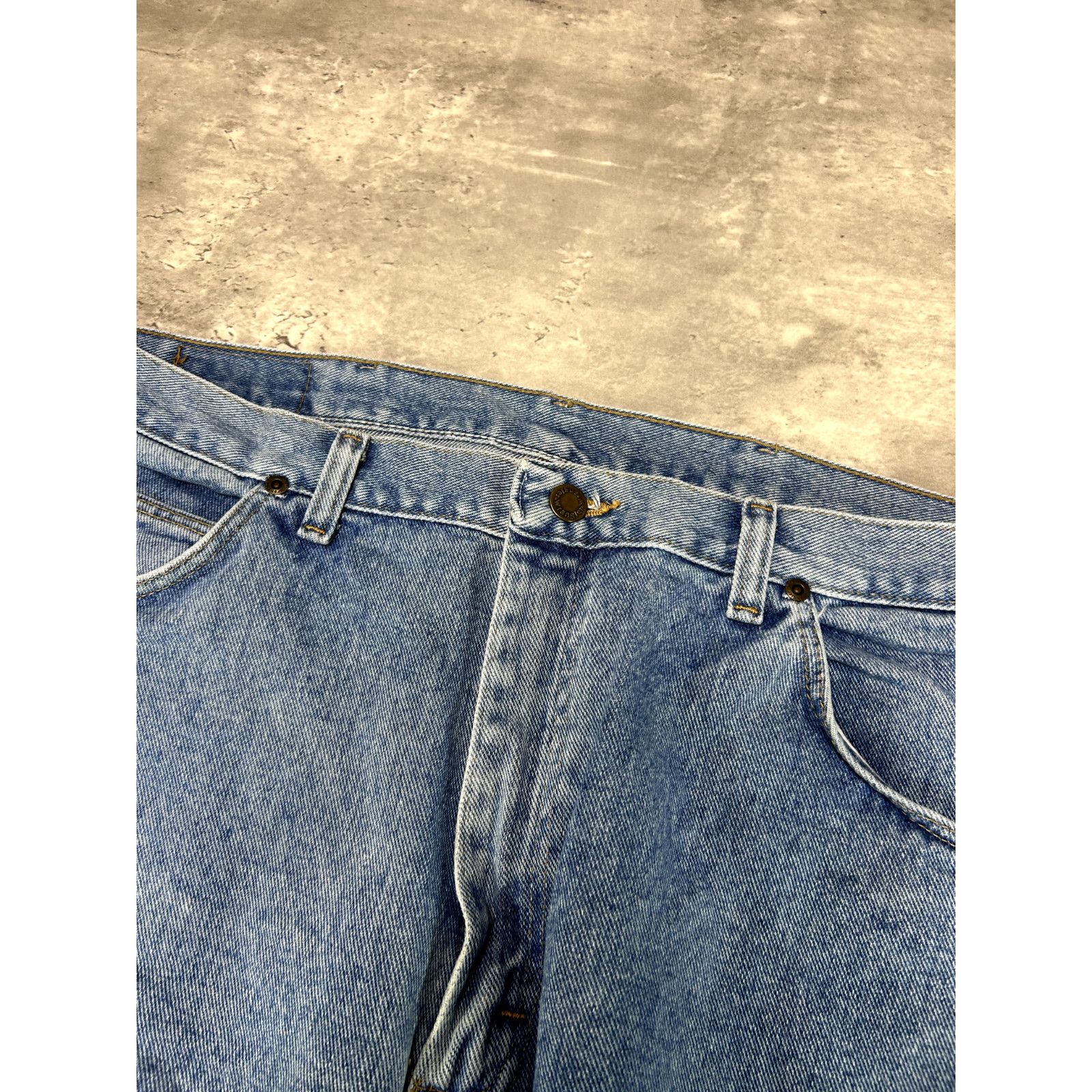 Wrangler Vintage Wrangler Authentic Jeans Denim Pants Size 37W Blue Size US 37 - 3 Thumbnail