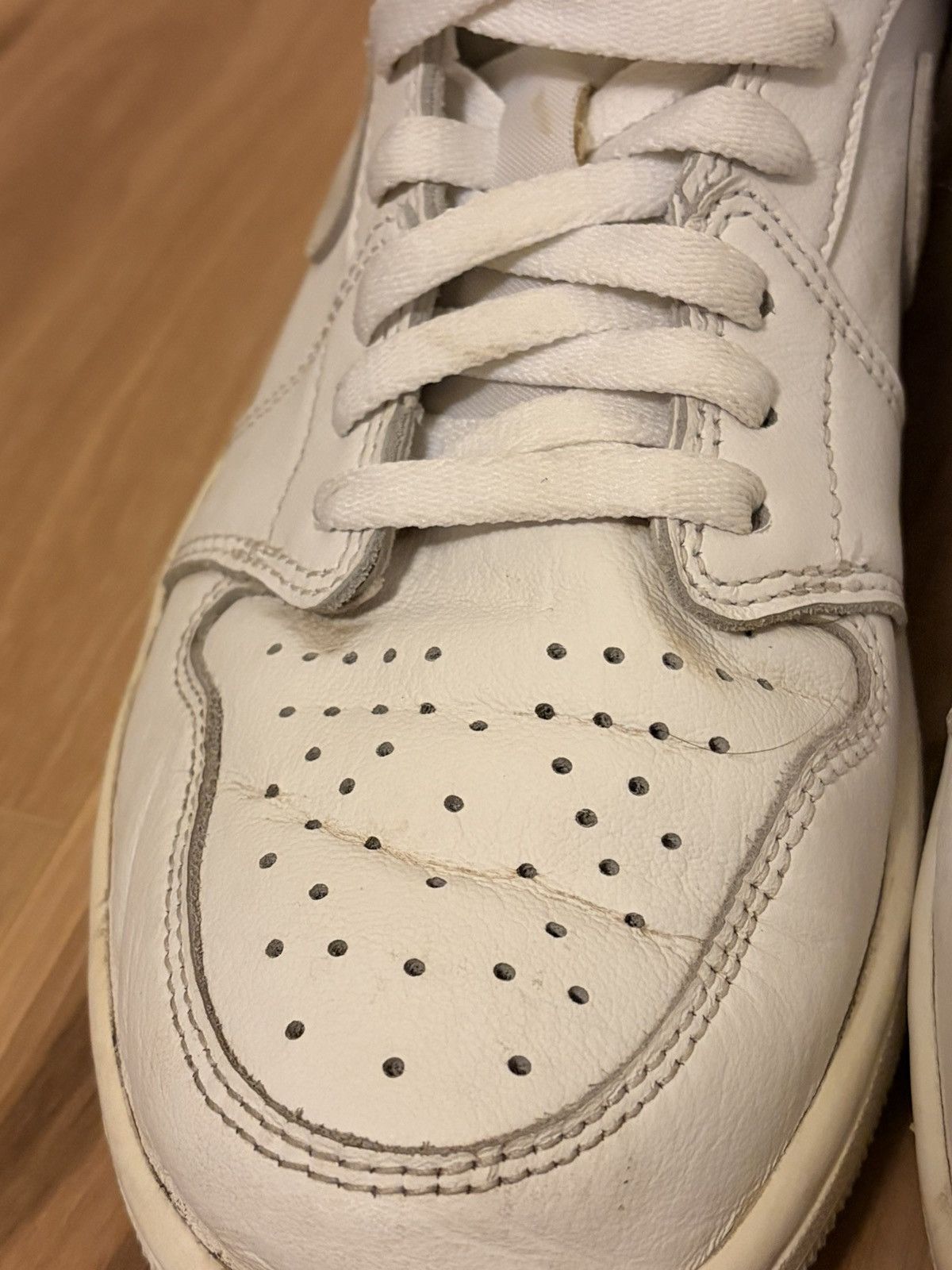 Jordan Brand Air Jordan 1 Low OG Size US 10 / EU 43 - 6 Thumbnail