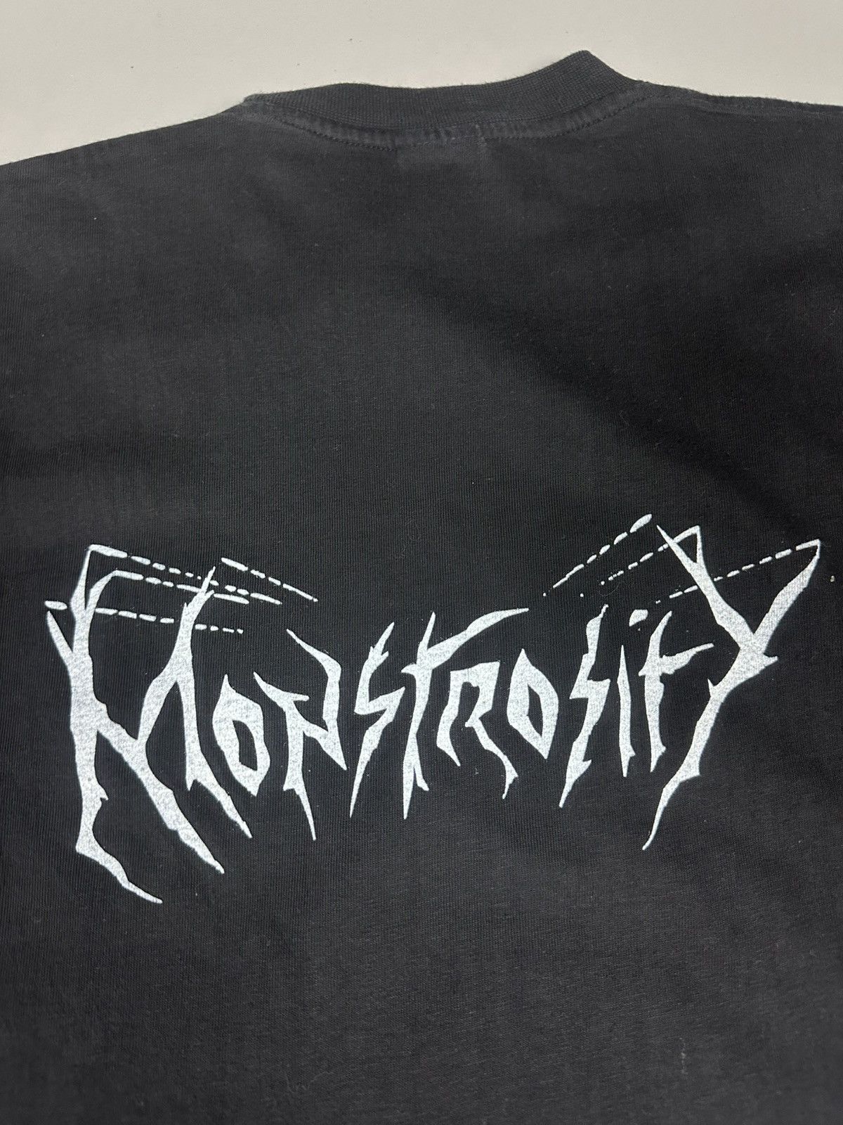Vintage Vintage 1990s Monstrosity Bootleg T-Shirt Size US L / EU 52-54 / 3 - 6 Thumbnail