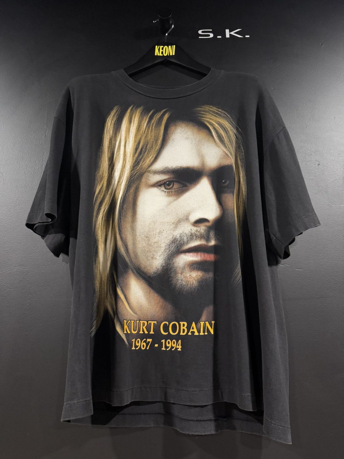 Band Tees 1990s Vintage Nirvana Kurt Cobain Single Stitch Band Tee XL Size US XL / EU 56 / 4 - 2 Thumbnail