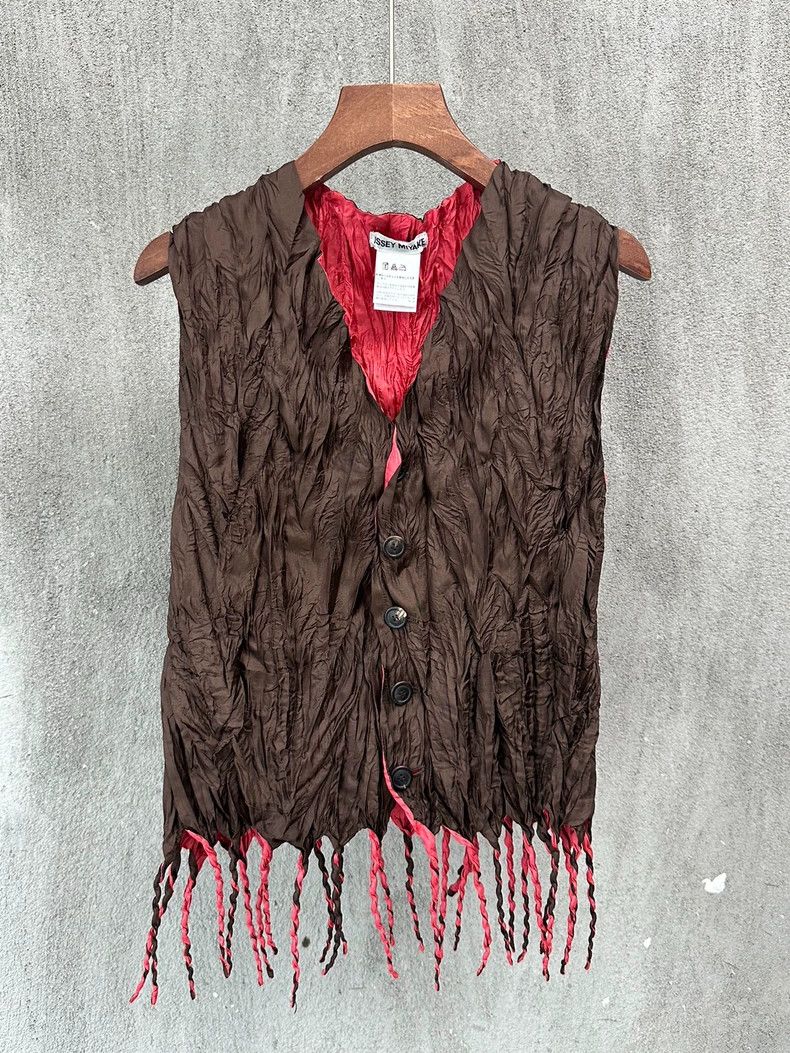 Issey Miyake Issey Miyake A brownish-red pleated waistcoat Size M / US 6-8 / IT 42-44 - 1 Thumbnail