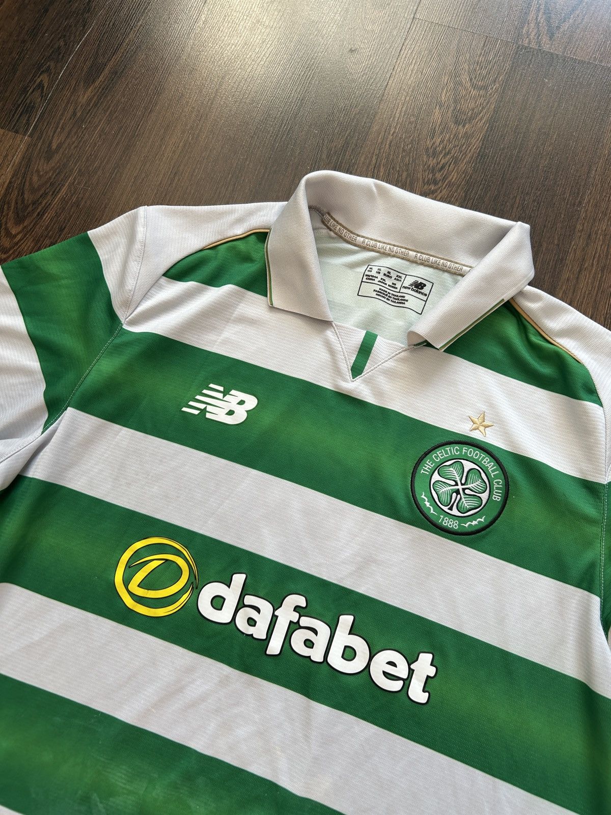 New Balance 💥Celtic 2018-2019 home jersey New Balance soccer t-shirt‼️ Size US XL / EU 56 / 4 - 2 Thumbnail