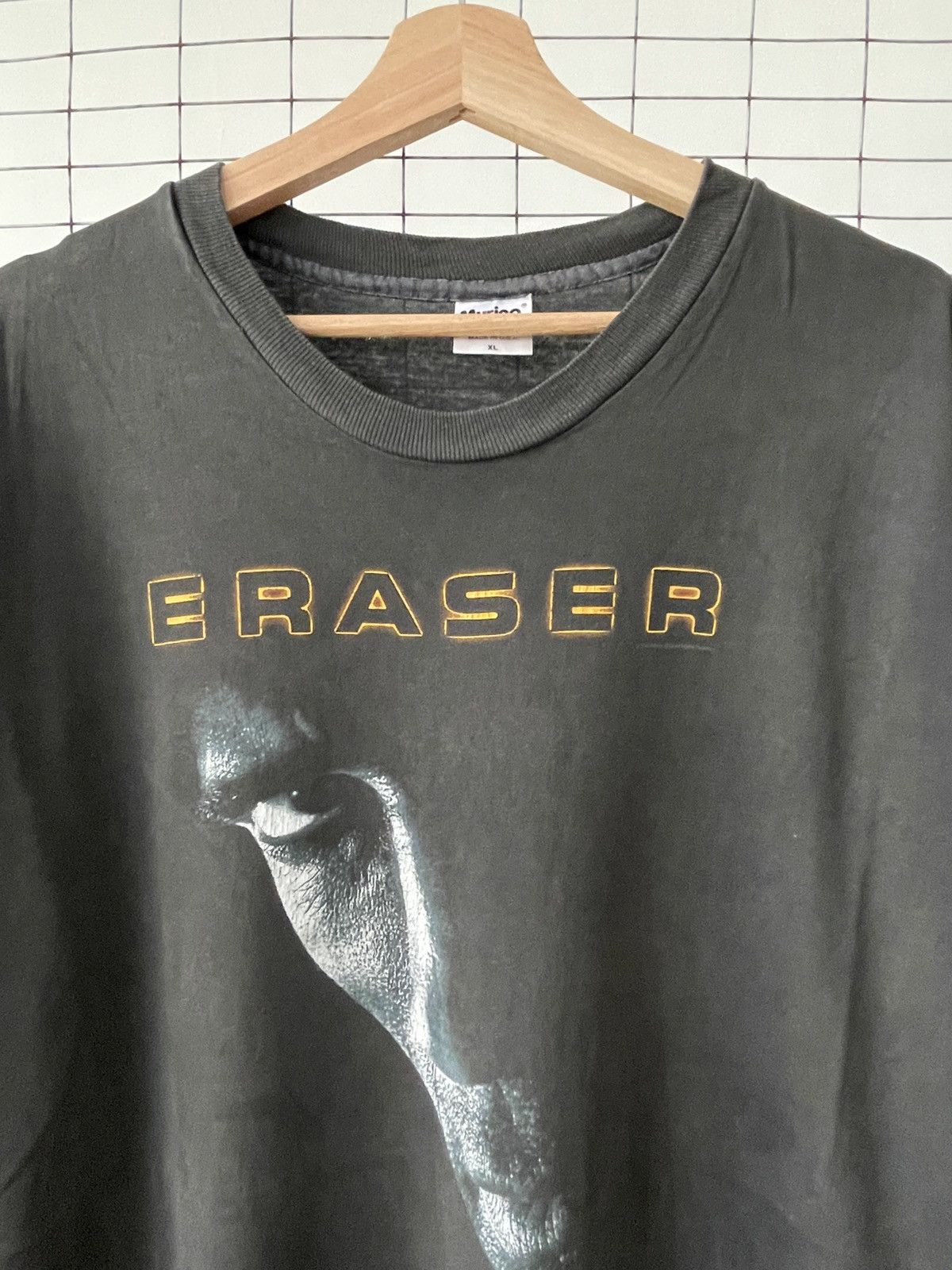 Vintage Vintage Eraser Movie T-Shirt Size US XL / EU 56 / 4 - 2 Thumbnail