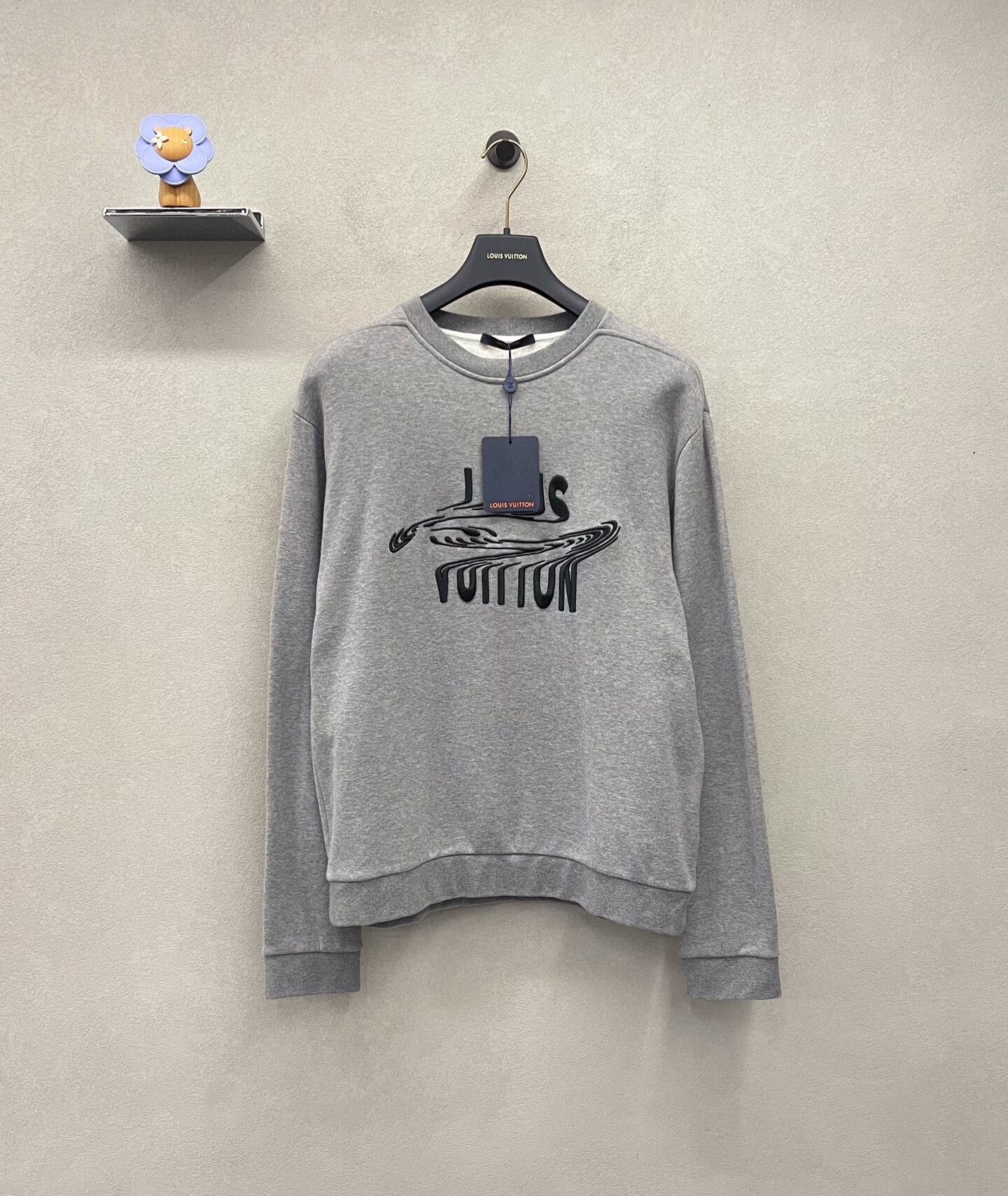 Louis Vuitton gray louis vuitton sweatshirt size L Size US L / EU 52-54 / 3 - 1 Thumbnail