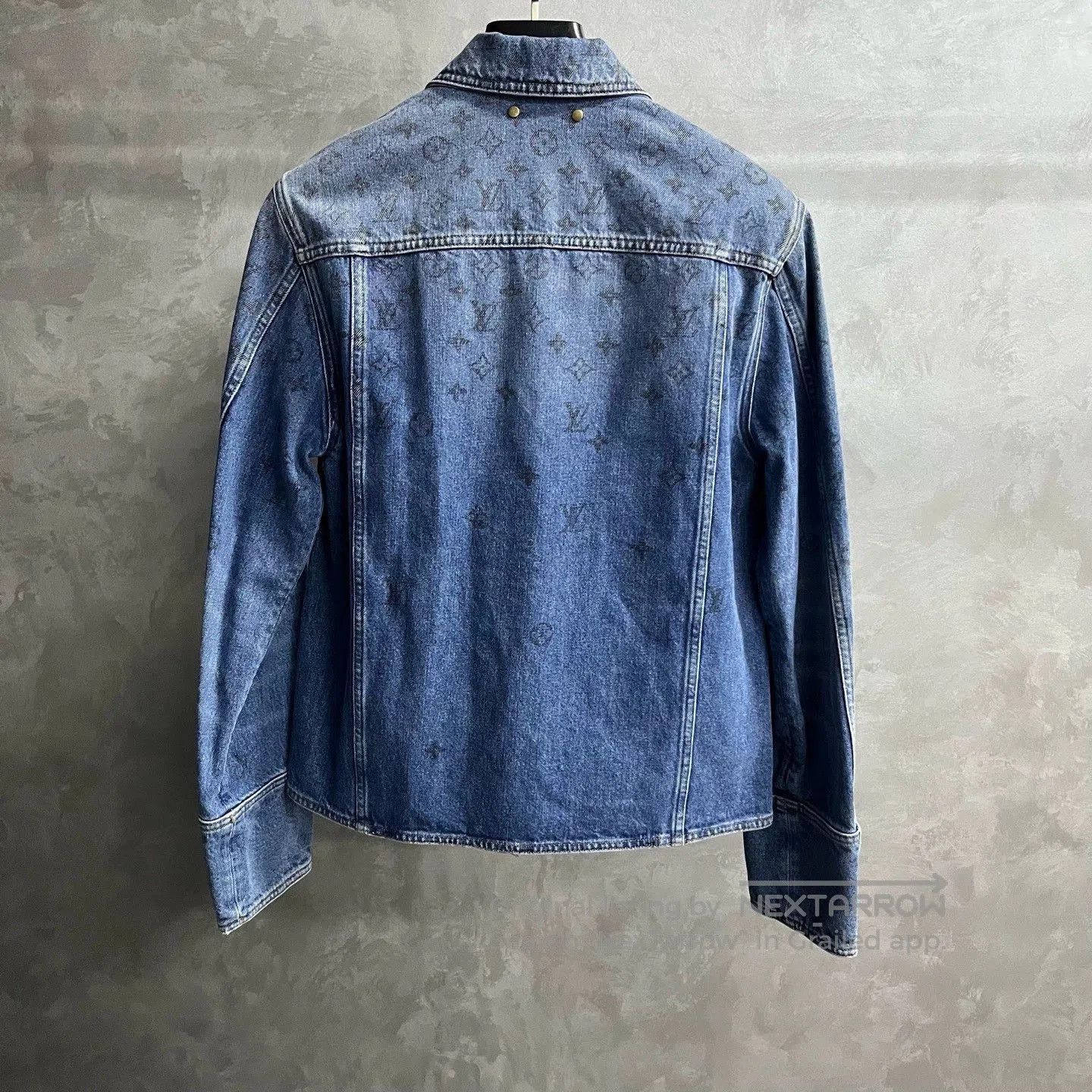 Louis Vuitton louis vuitton blue gradient denim jacket. Size US M / EU 48-50 / 2 - 5 Thumbnail