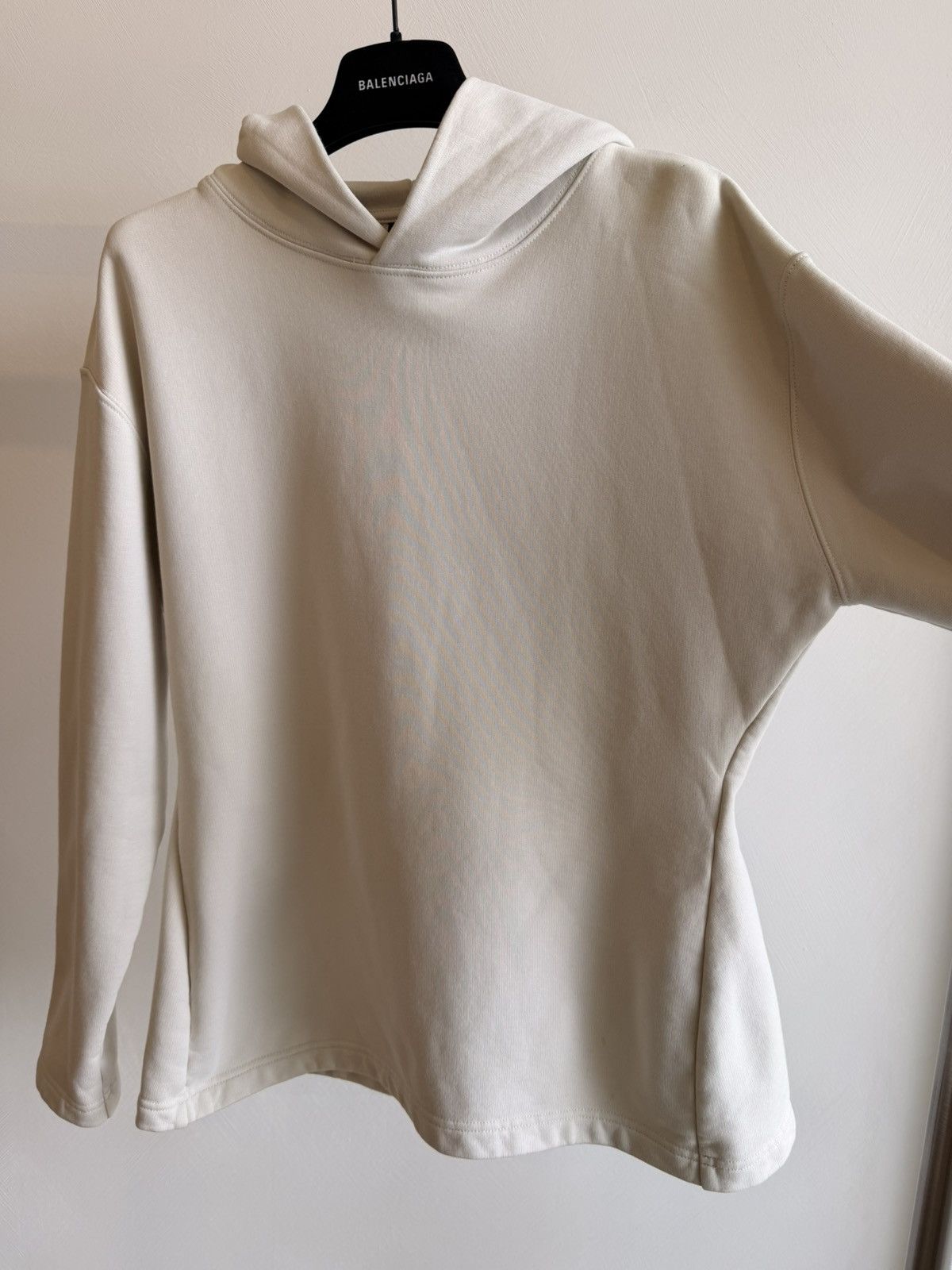 Balenciaga Balenciaga Garde-Robe Cream Beige Hoodie Women BB Size S Size S / US 4 / IT 40 - 3 Thumbnail