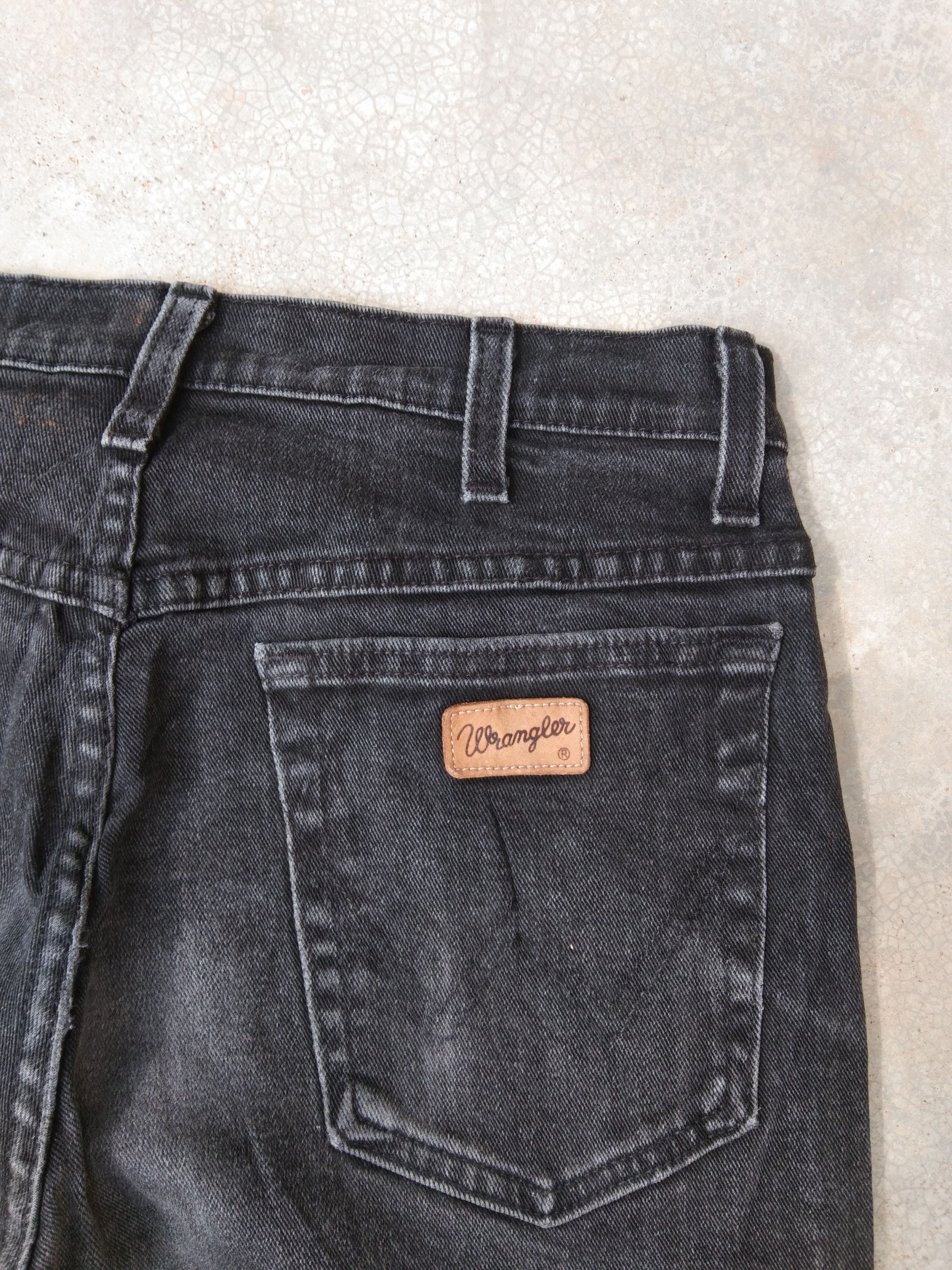 Vintage Vintage Faded Black Wrangler Distressed Jeans 30x34 Size US 30 / EU 46 - 3 Thumbnail