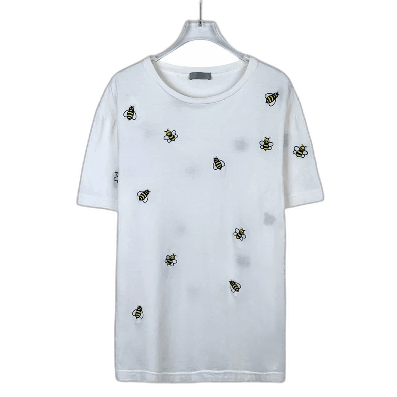 Dior DIOR x KAWS White T-Shirt | Grailed Dior DIOR x KAWS White T-Shirt | Grailed