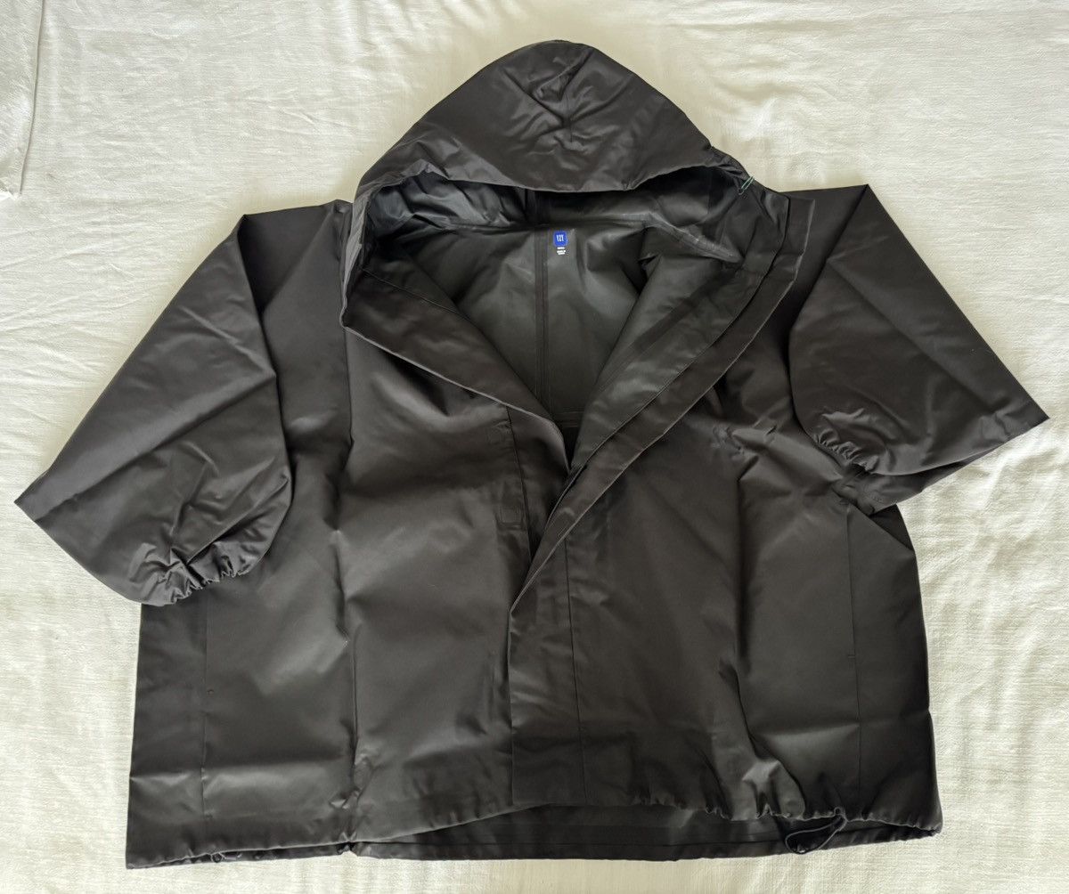 Balenciaga × Gap × Yeezy Yeezy Gap T Cut Parka Size US S / EU 44-46 / 1 - 9 Thumbnail