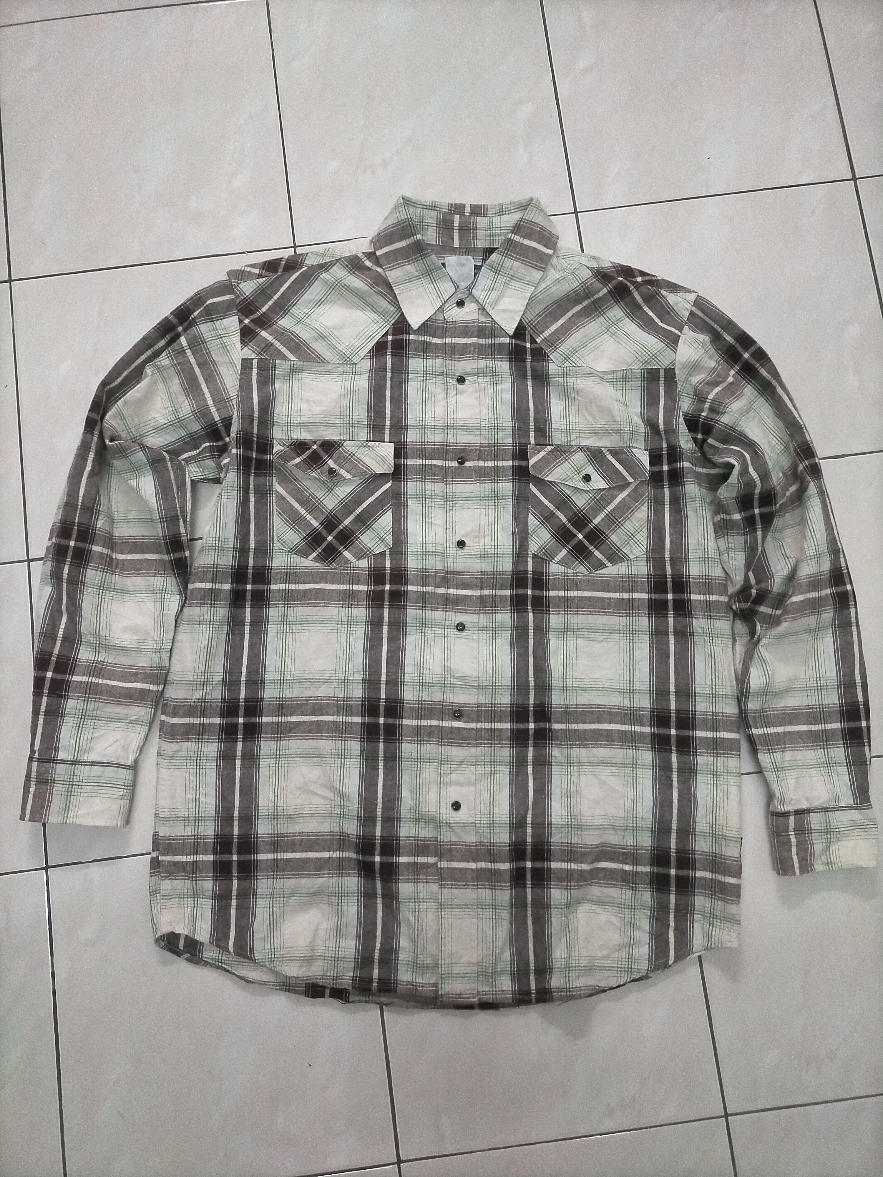 Vintage × Woolrich Woolen Mills Vintage Woolrich Plaid Western Shirts Size US L / EU 52-54 / 3 - 1 Thumbnail