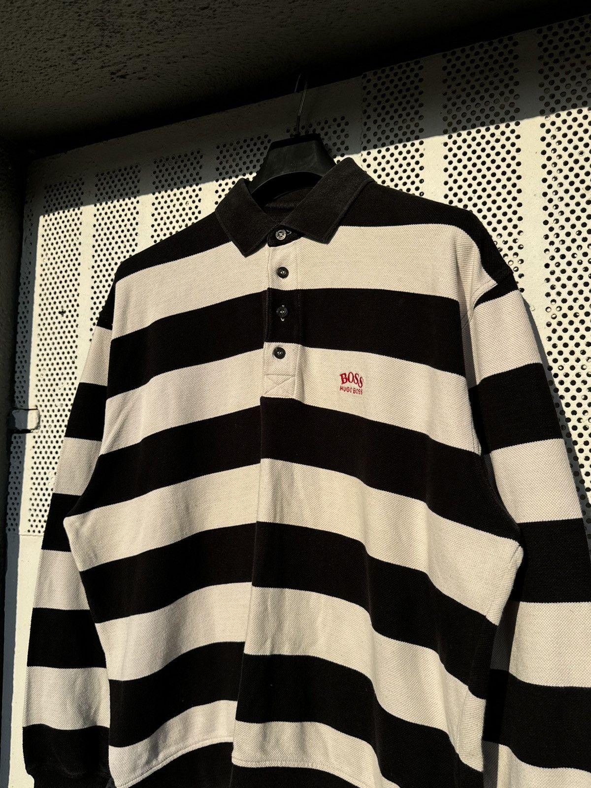 Hugo Boss × Vintage Vintage Hugo Boss Golf Big Logo Longsleeve Rugby Polo Shirt Size US XL / EU 56 / 4 - 3 Thumbnail