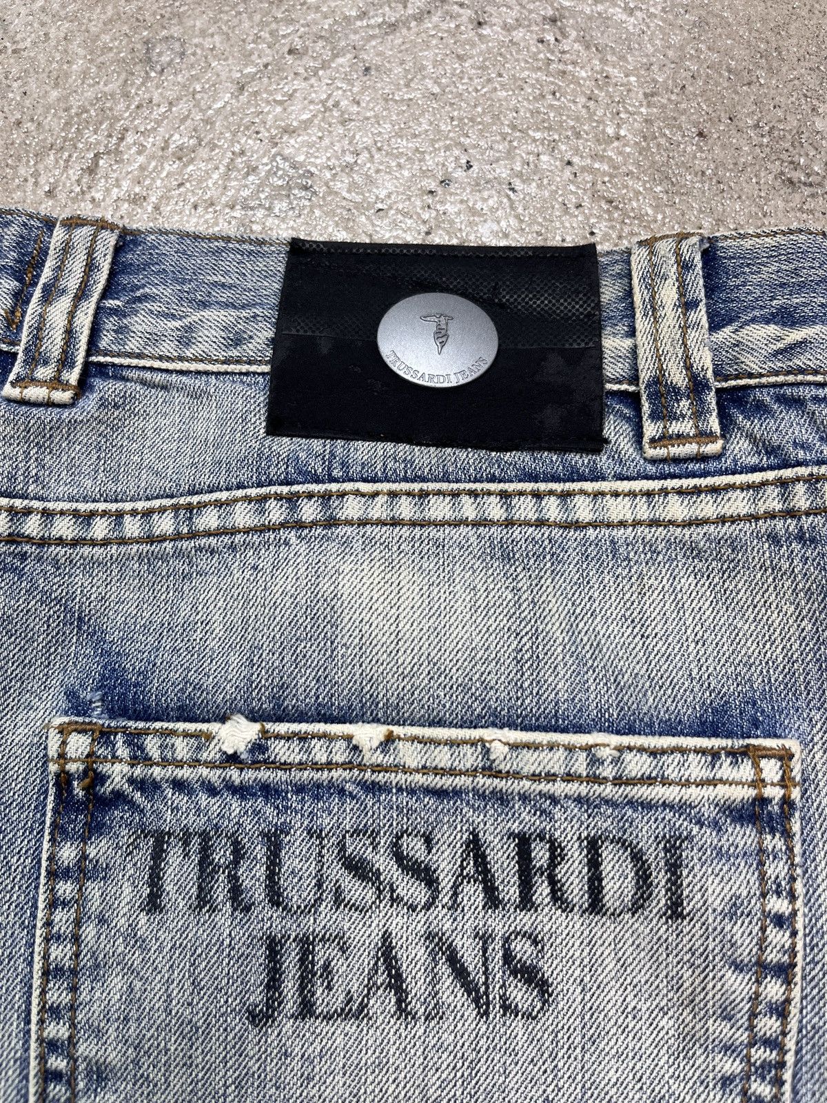 Trussardi × Vintage TRUSSARDI EMBROIDERED LOGO DENIM PANTS - LOT № 3148 Size US 33 - 9 Thumbnail