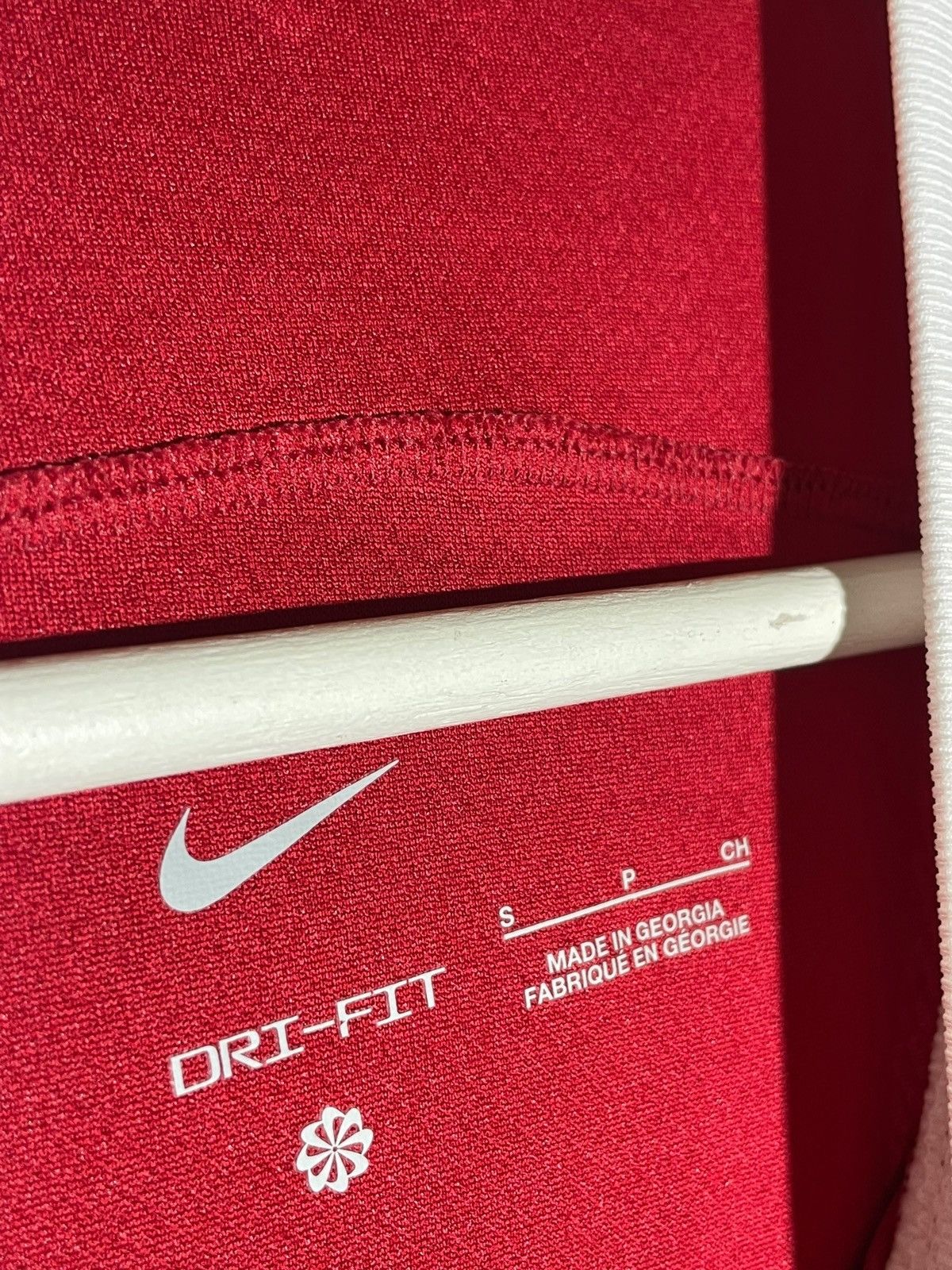 Nike Liverpool FC Nike 2022/23 Home Football Shirt Soccer Jersey Size US S / EU 44-46 / 1 - 11 Thumbnail