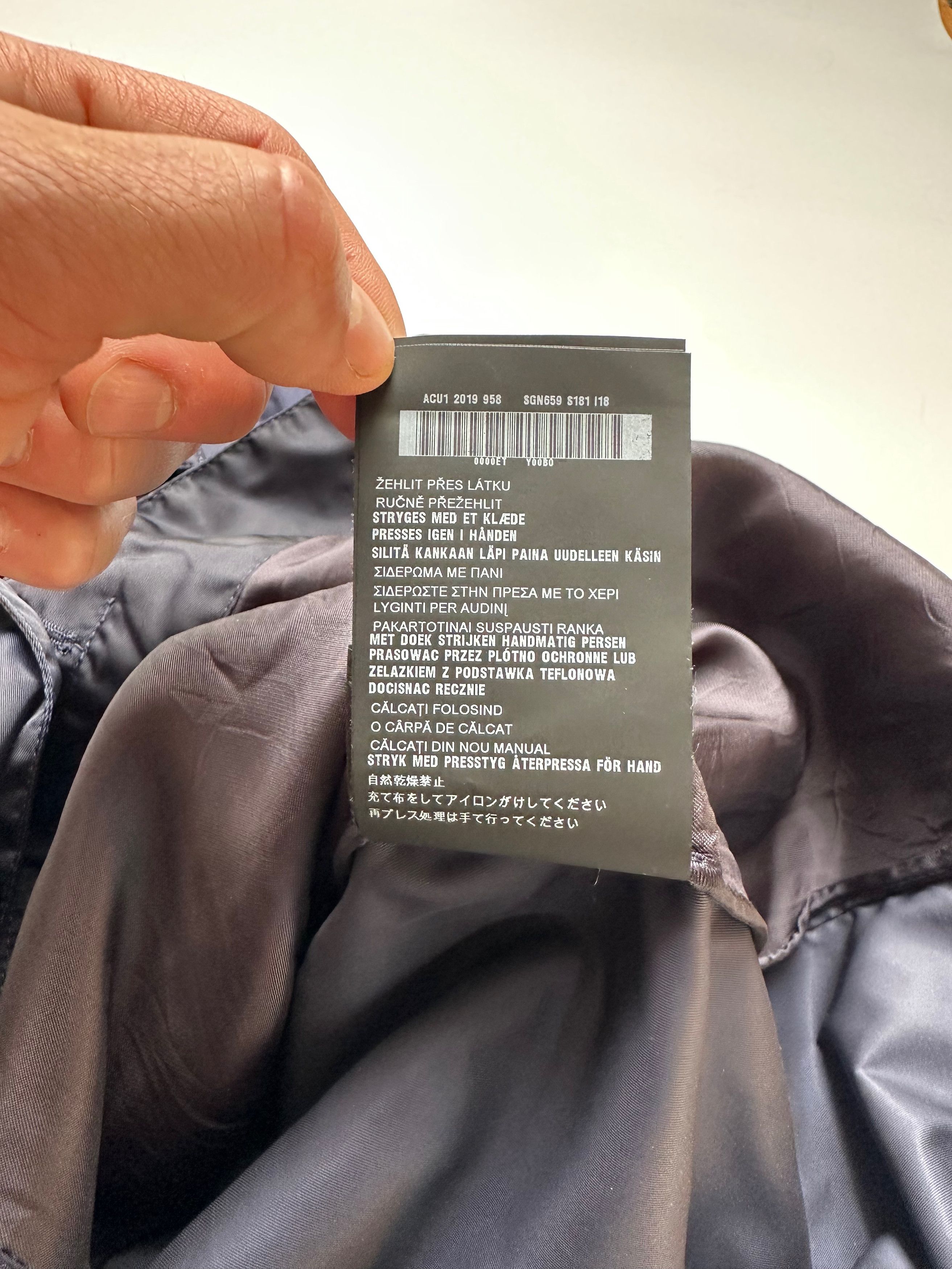 Prada PRADA Nylon Re-edition single breasted coat navy Size US M / EU 48-50 / 2 - 11 Thumbnail