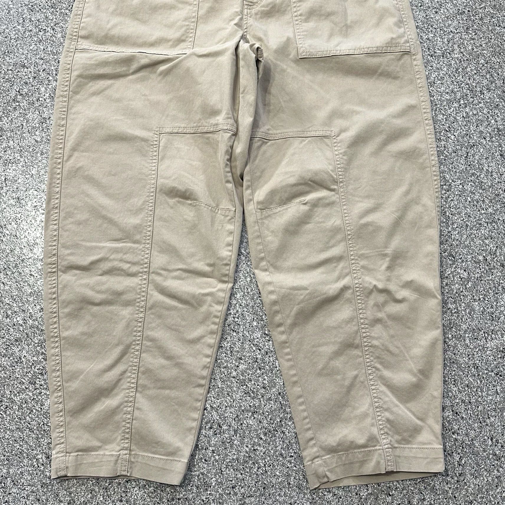 Banana Republic Banana Republic Pants Womens 10 Beige Relaxed Wide Barrel Leg Chino Pockets Vintage No Size 32" / US 10 / IT 46 - 3 Thumbnail
